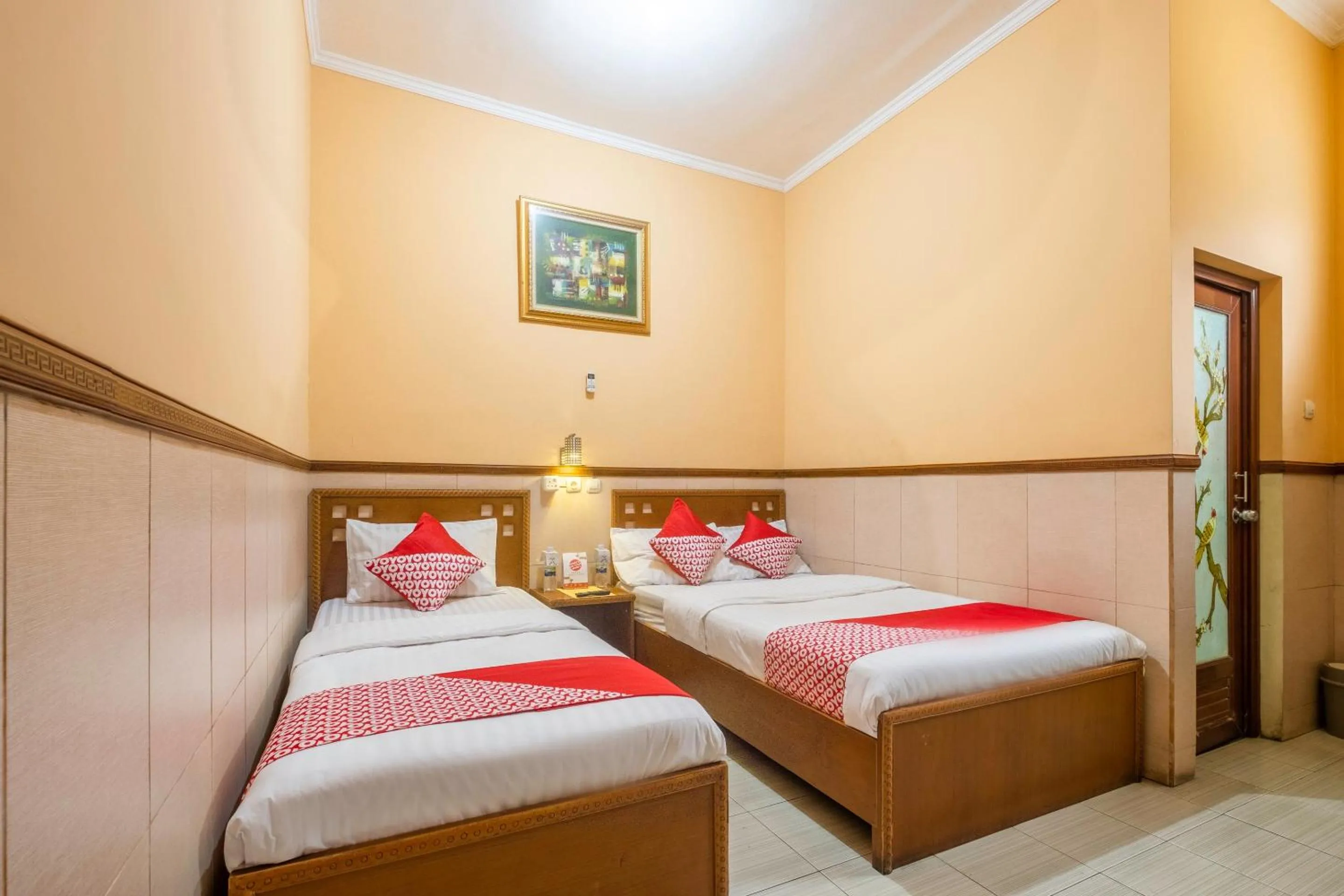 Bedroom, Bed in Collection O Kebon Jeruk Near Taman Balai Kota