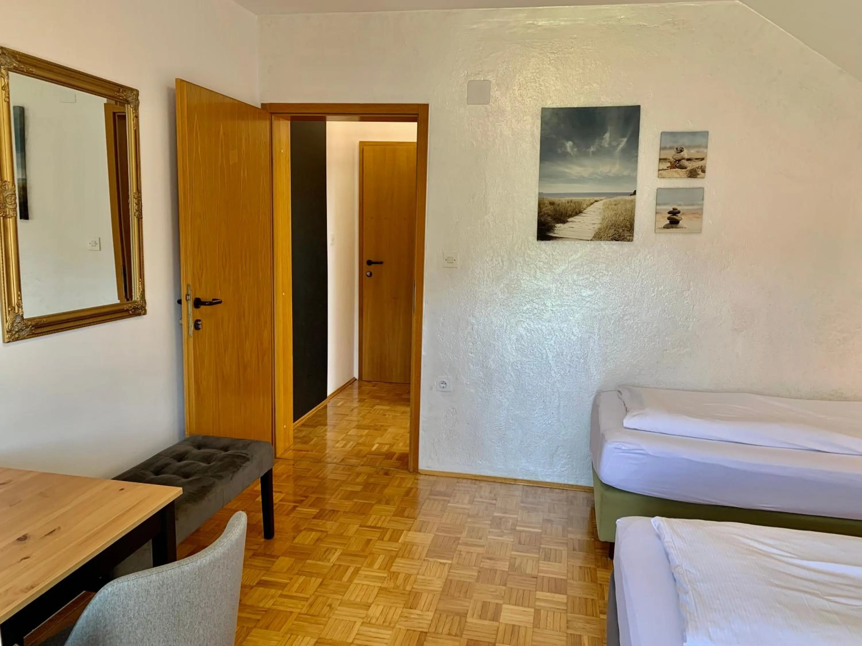 Bed in Hotel Maj Inn