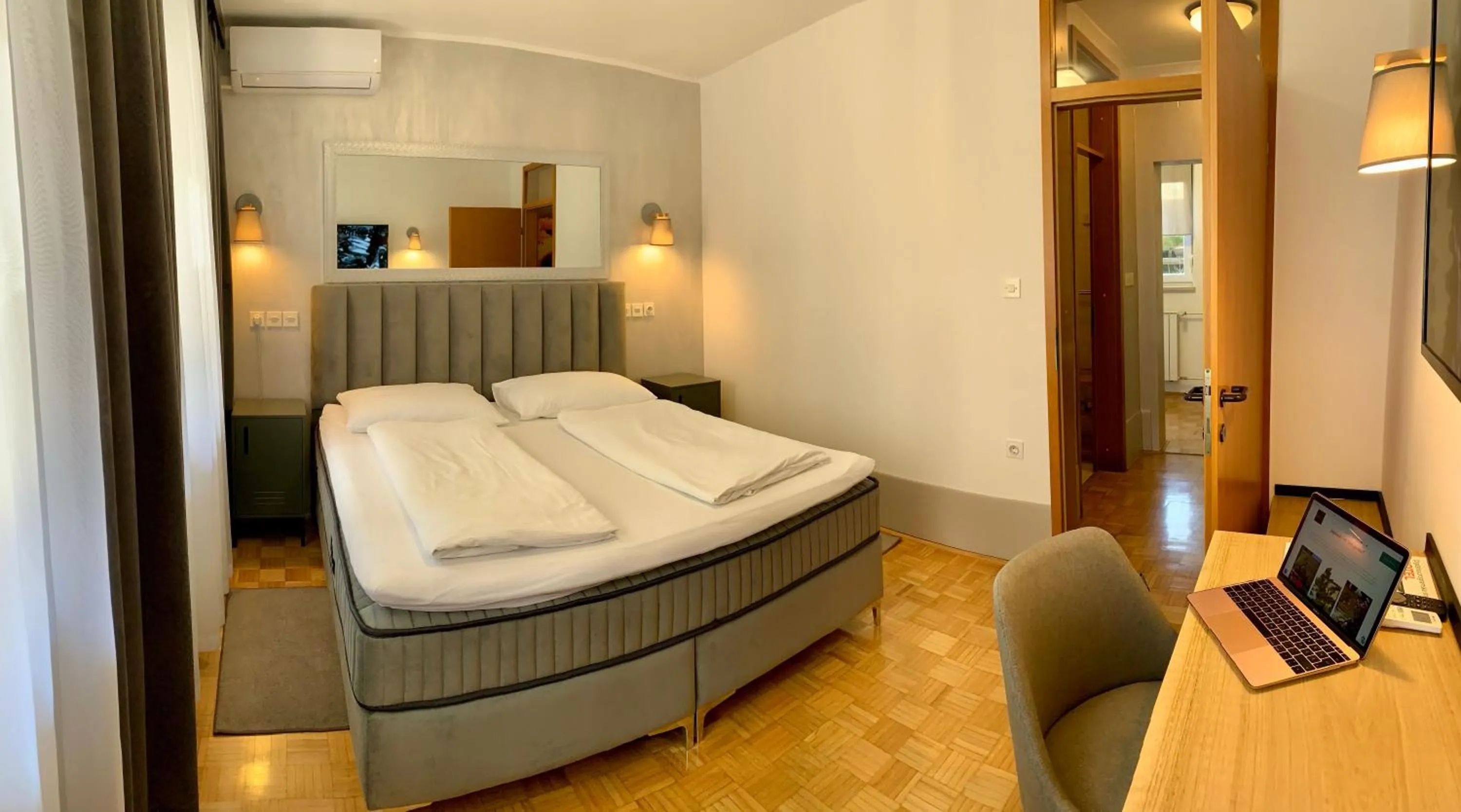 Bed in Hotel Maj Inn