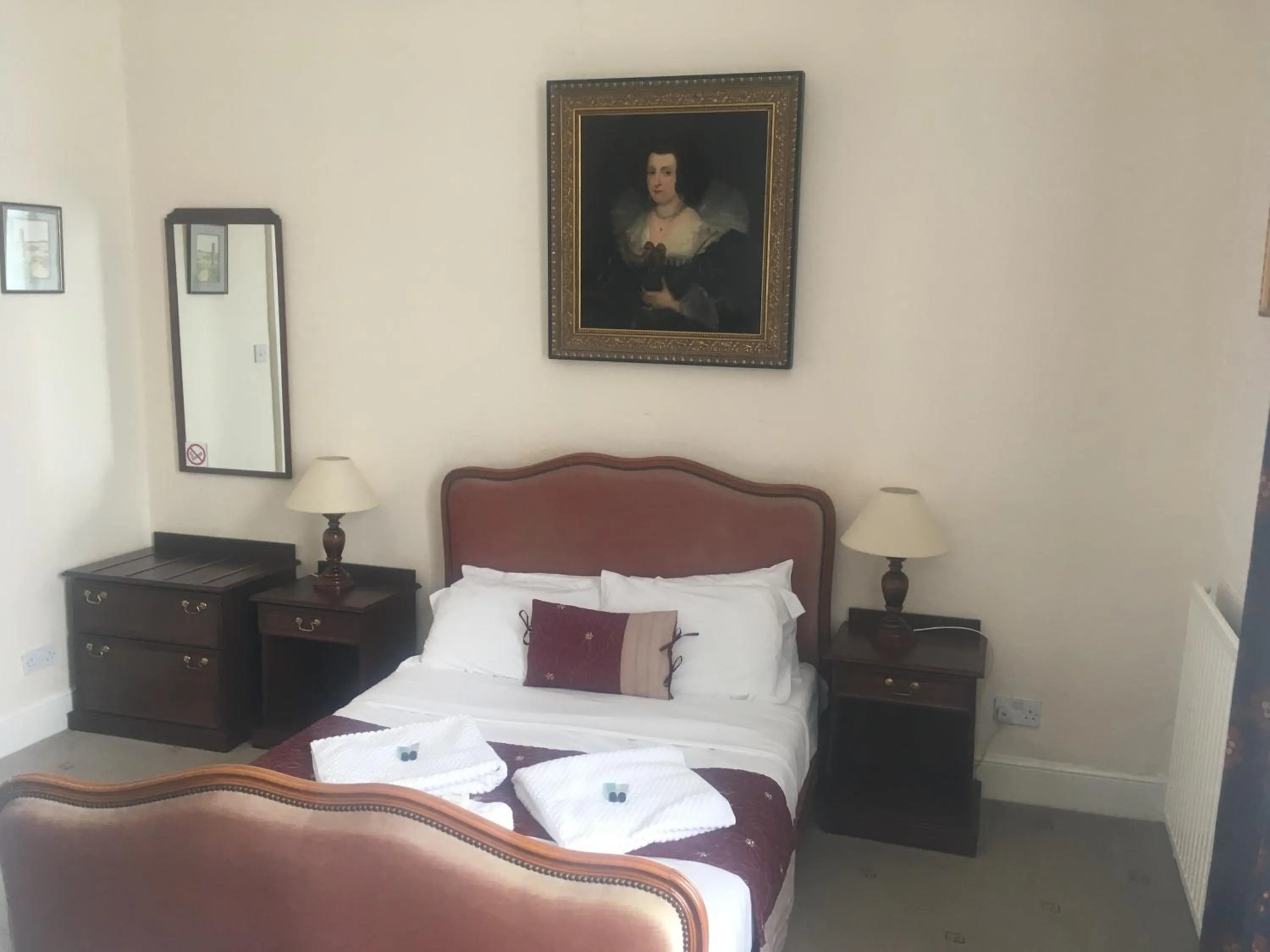 Bed in The White Hart Hotel