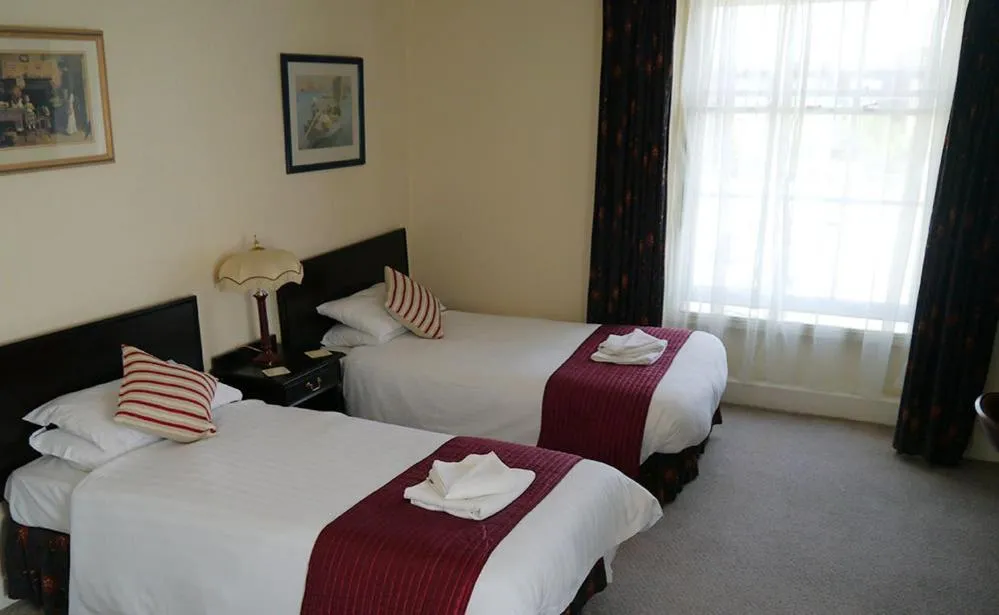 Photo of the whole room, Bed in The White Hart Hotel