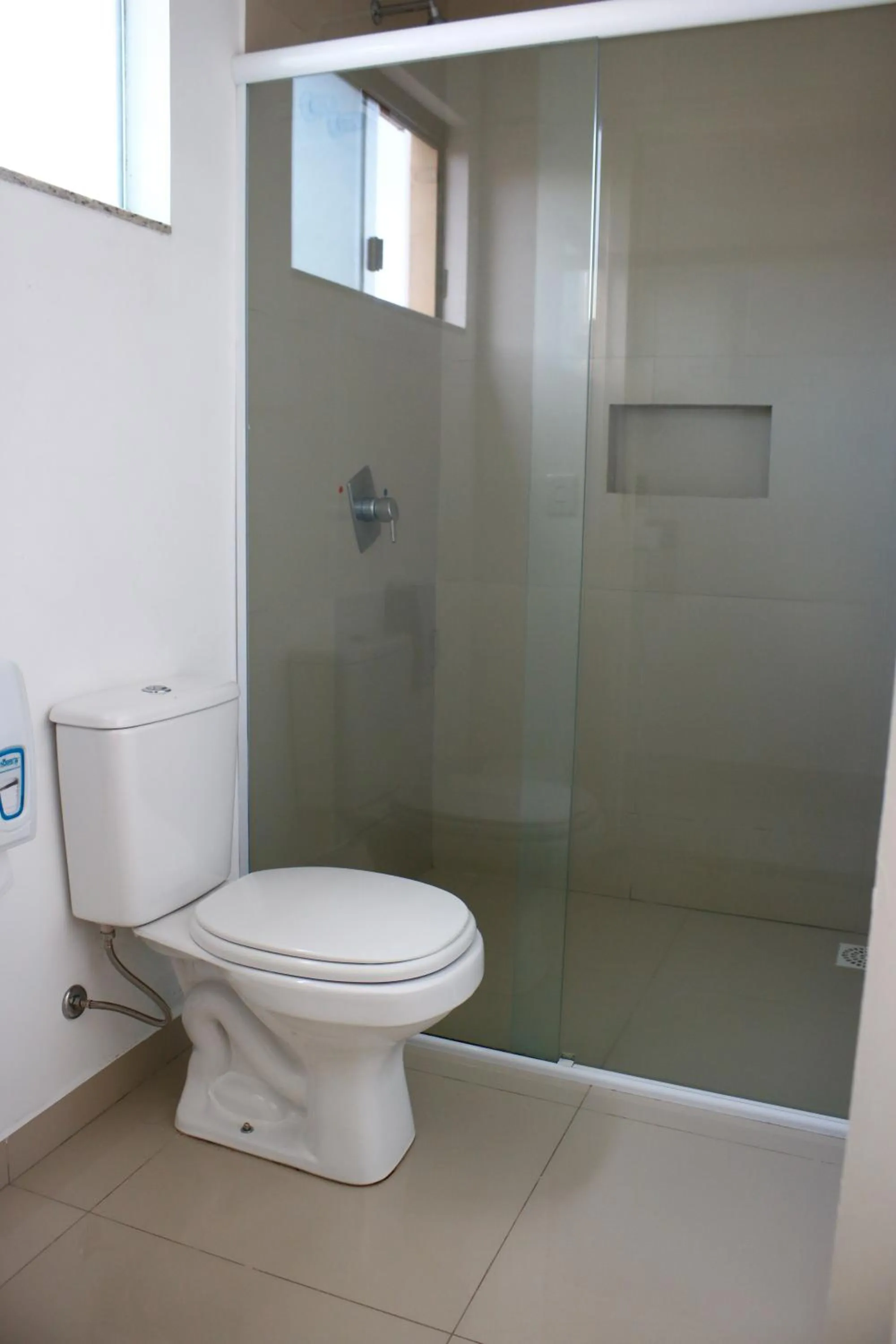 Toilet in Hotel Açoriano