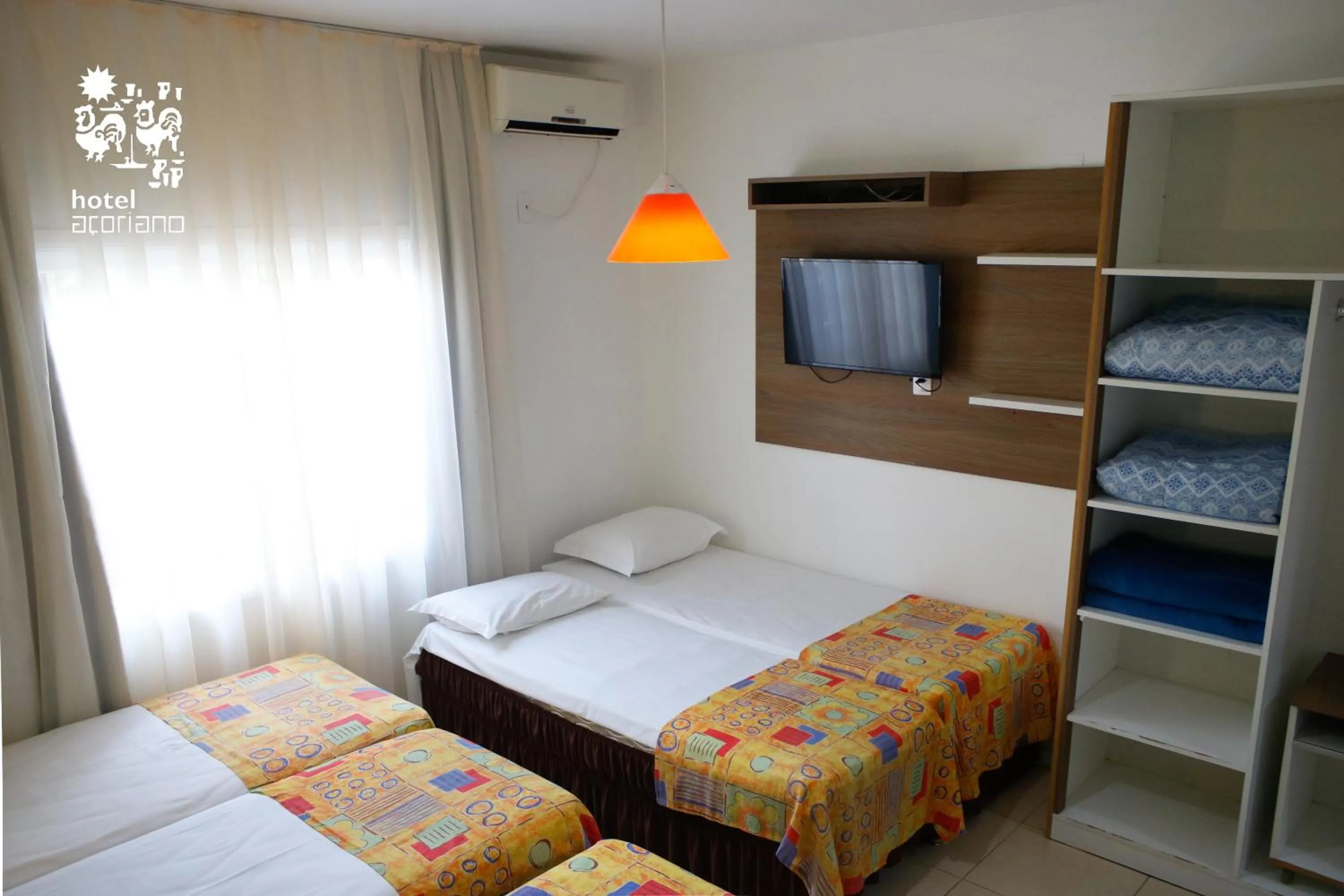 Bedroom, Bed in Hotel Açoriano