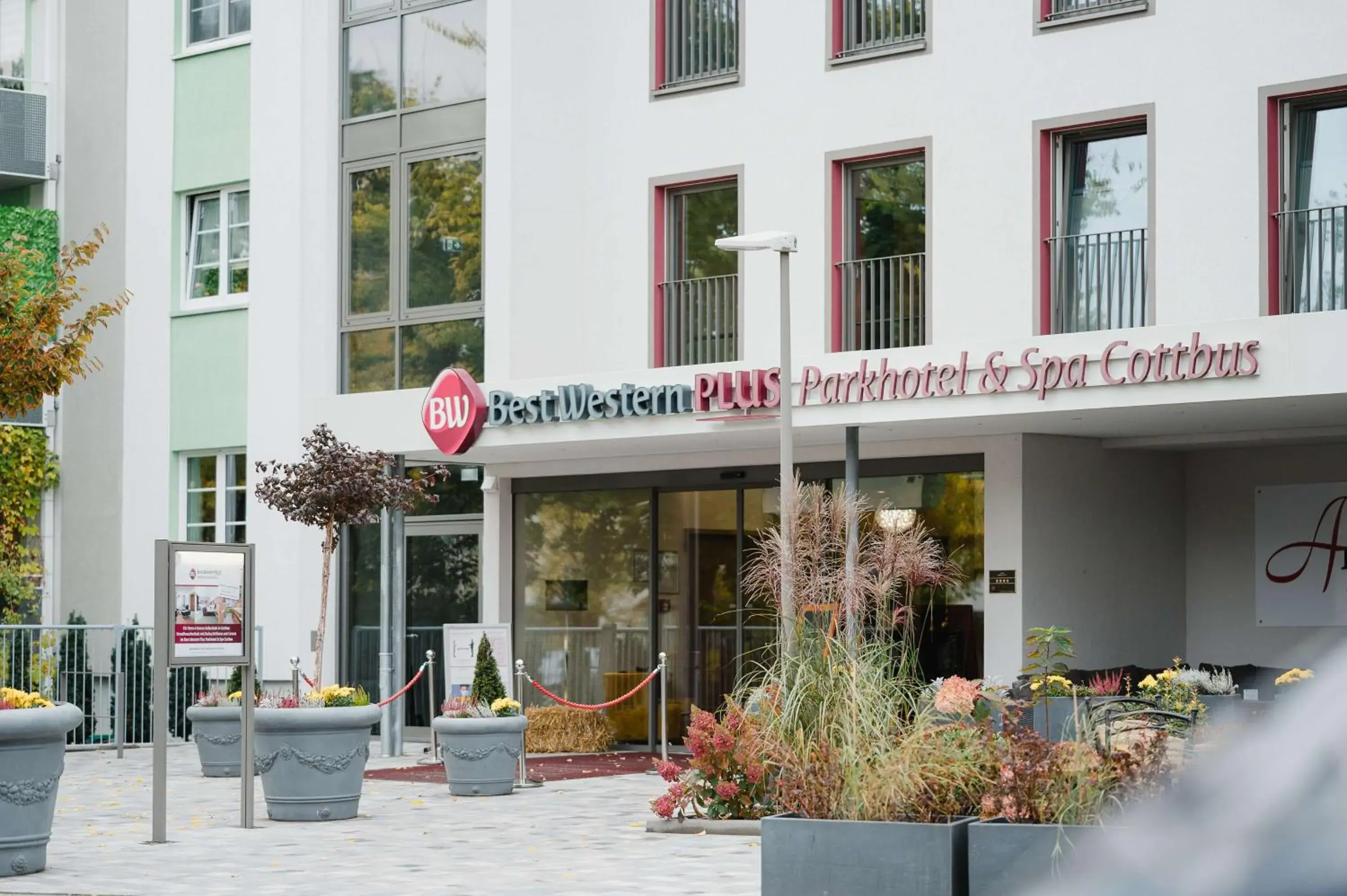 Property building in Best Western Plus Parkhotel & Spa Cottbus Property building in Best Western Plus Parkhotel & Spa Cottbus