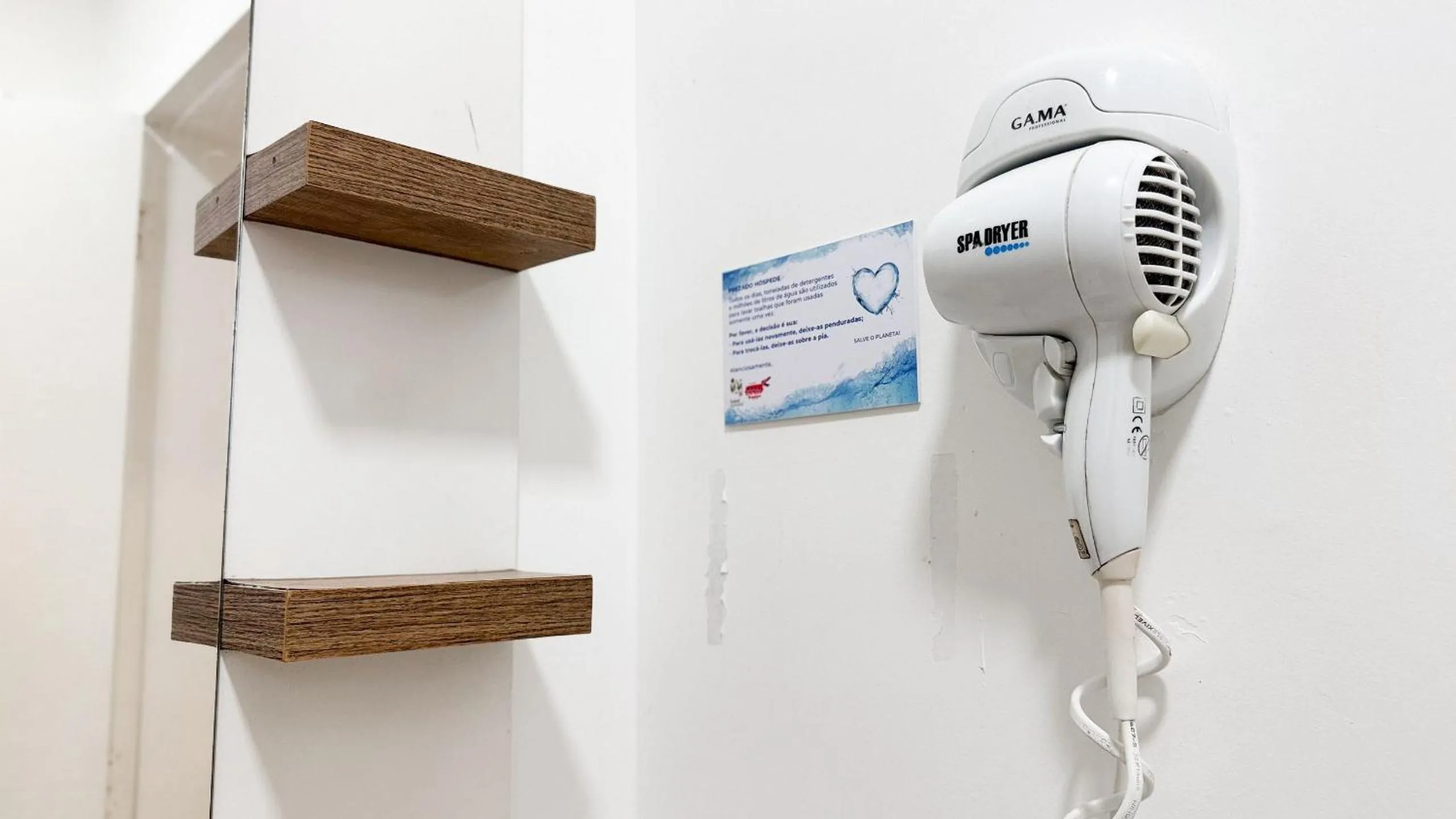 Pousada Bernúncia - Com café da Manhã, próximo a Praia Grande