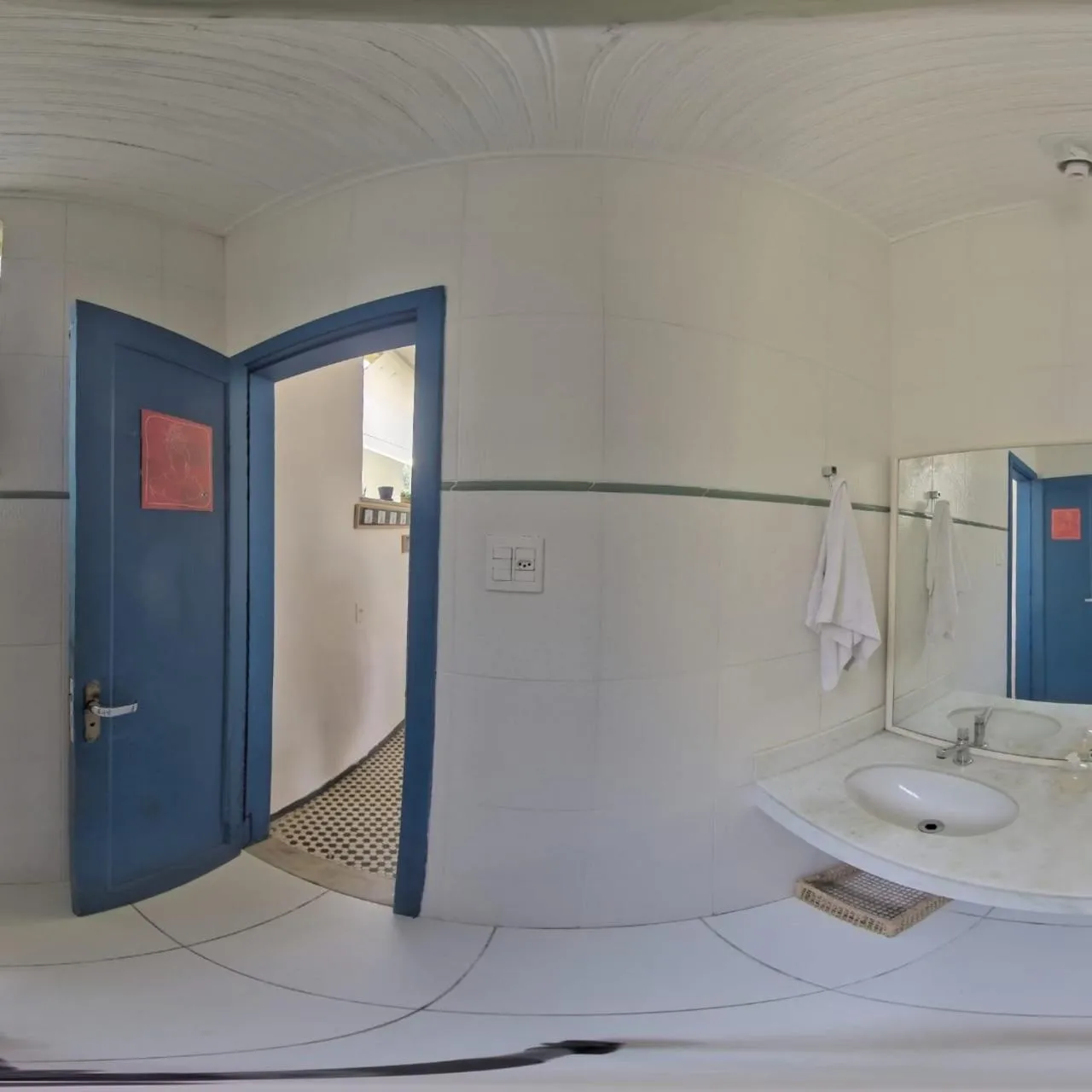 Bathroom in Brasileranza Hostel