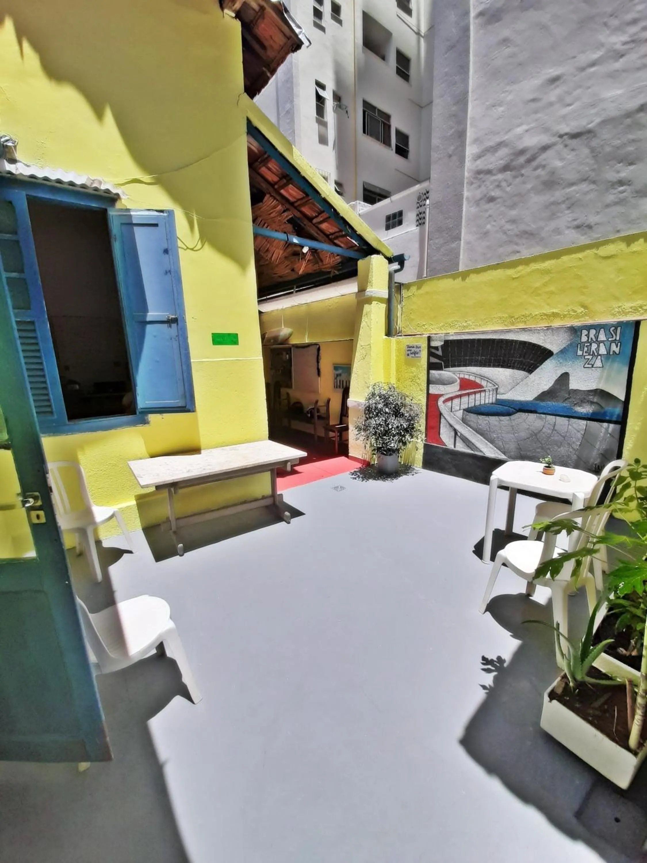 Inner courtyard view in Brasileranza Hostel