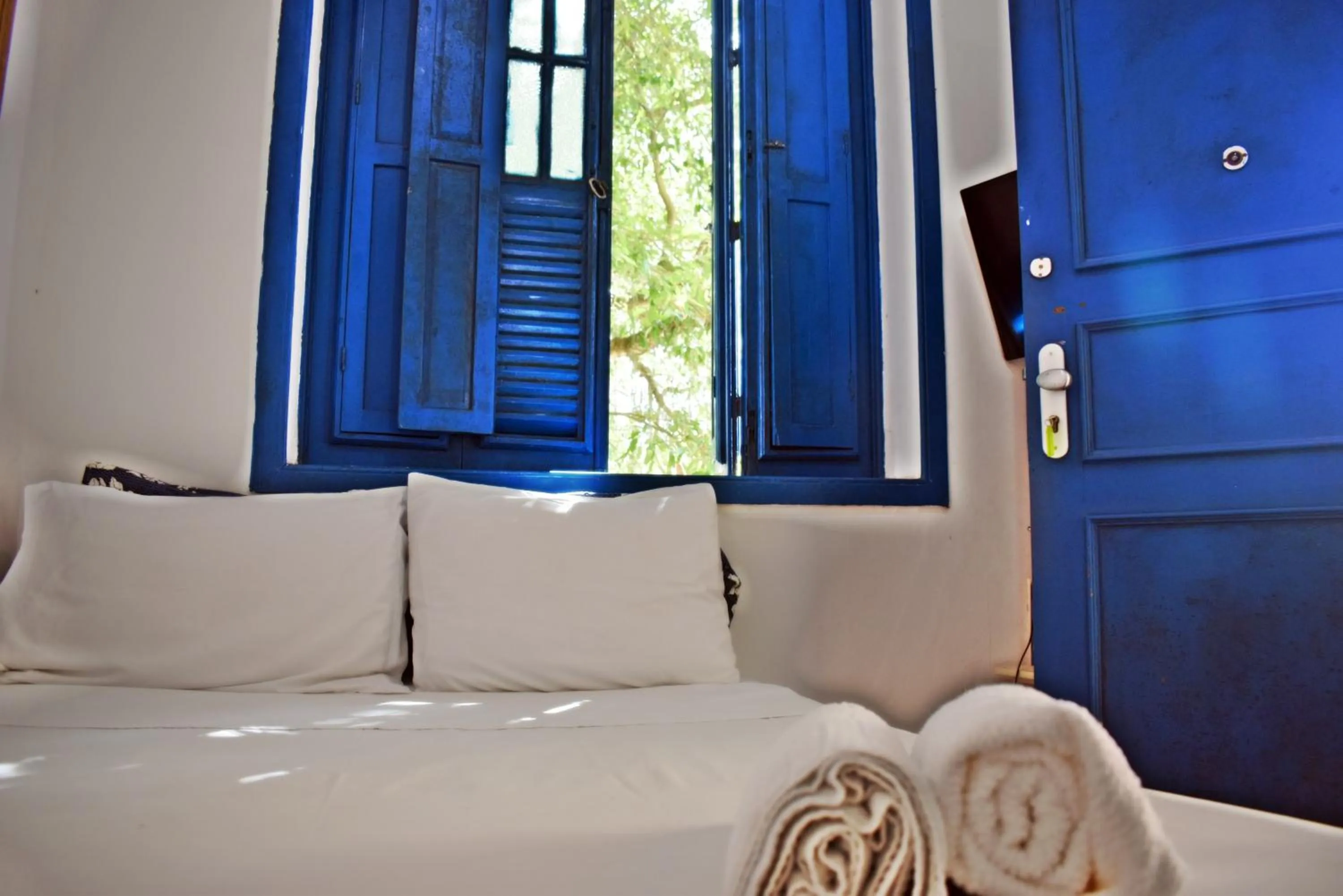 Bedroom, Bed in Brasileranza Hostel