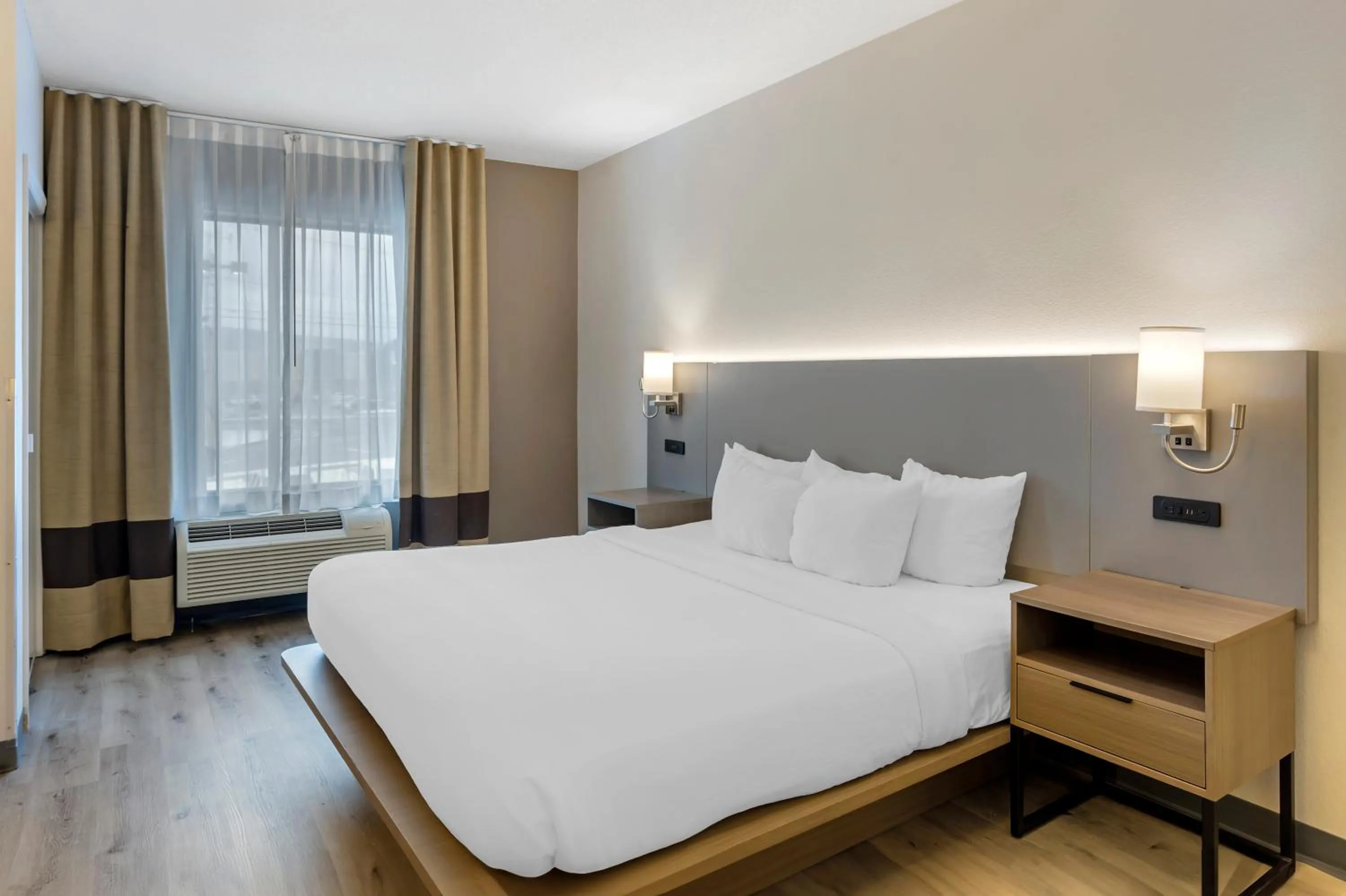 Bed in Comfort Inn & Suites Sayre