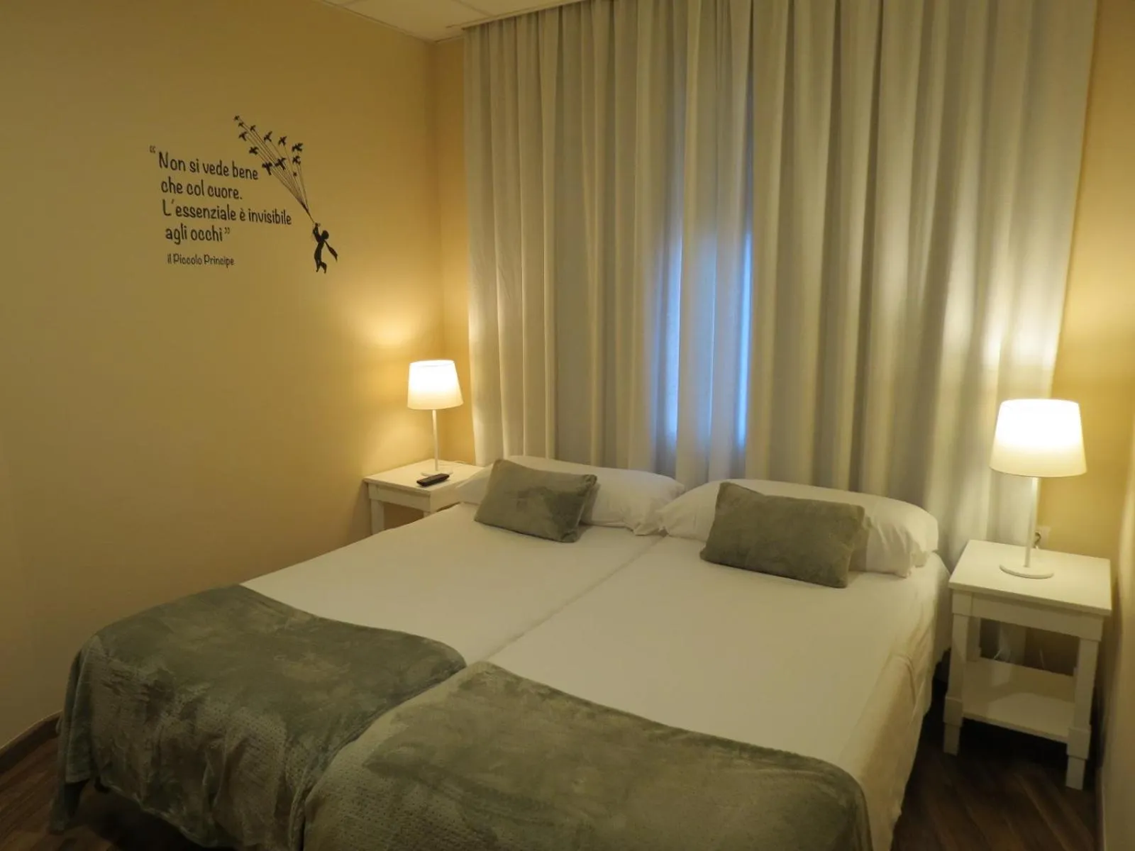 Bed in Hostal Petit Príncep