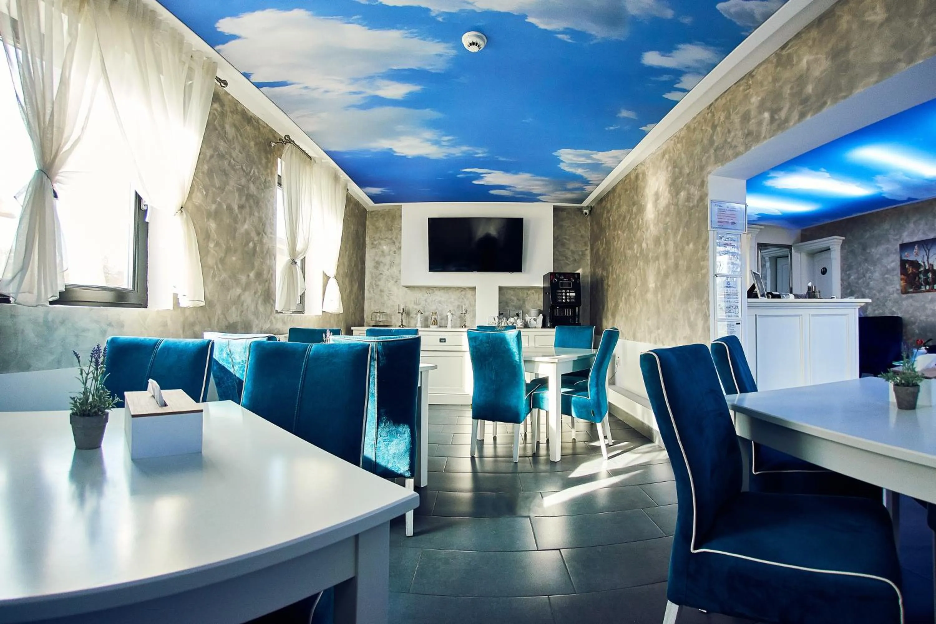 TV and multimedia in Boutique Hotel Casa Medievala