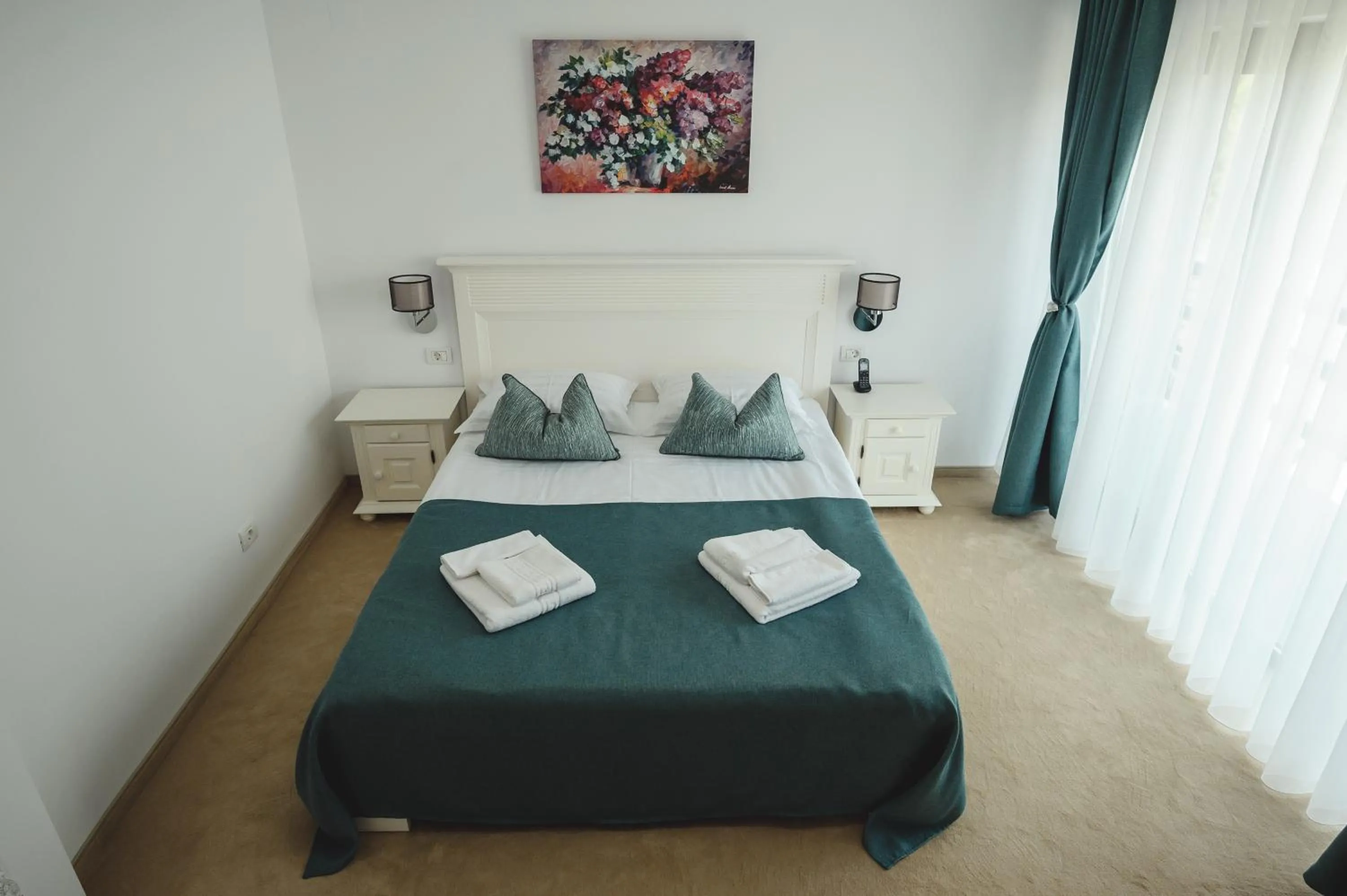 Photo of the whole room, Bed in Boutique Hotel Casa Medievala
