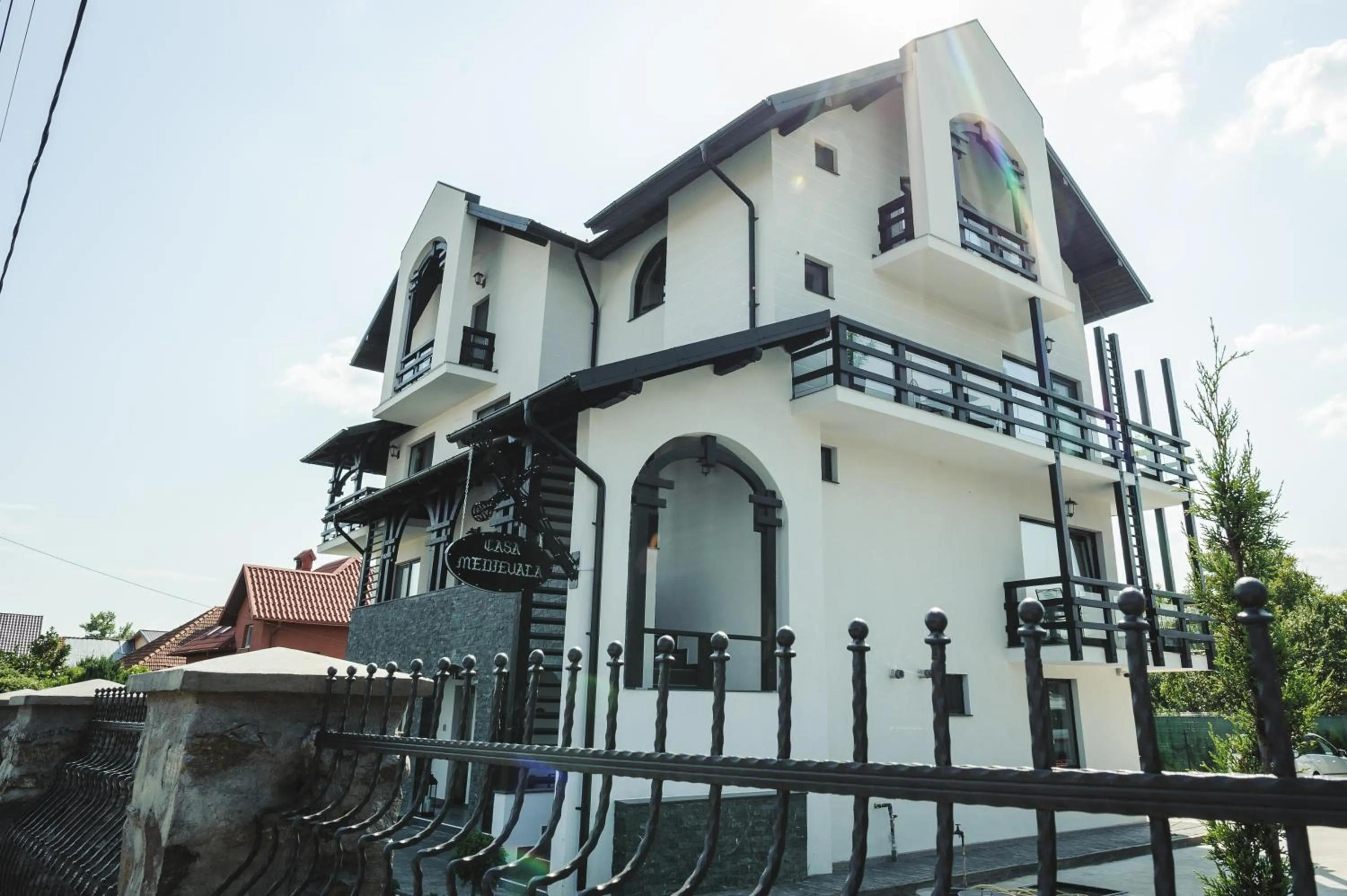 Property building in Boutique Hotel Casa Medievala