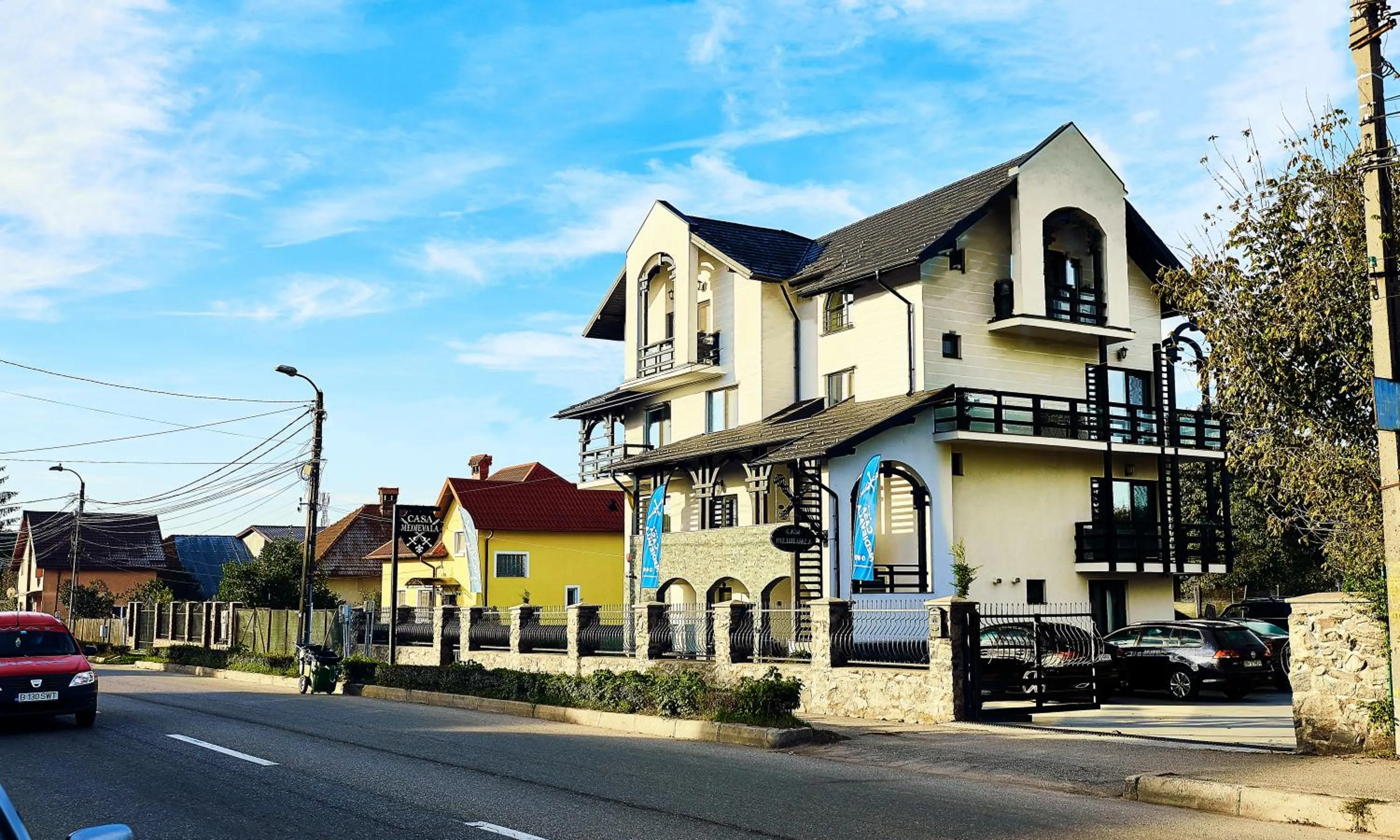 Property building in Boutique Hotel Casa Medievala