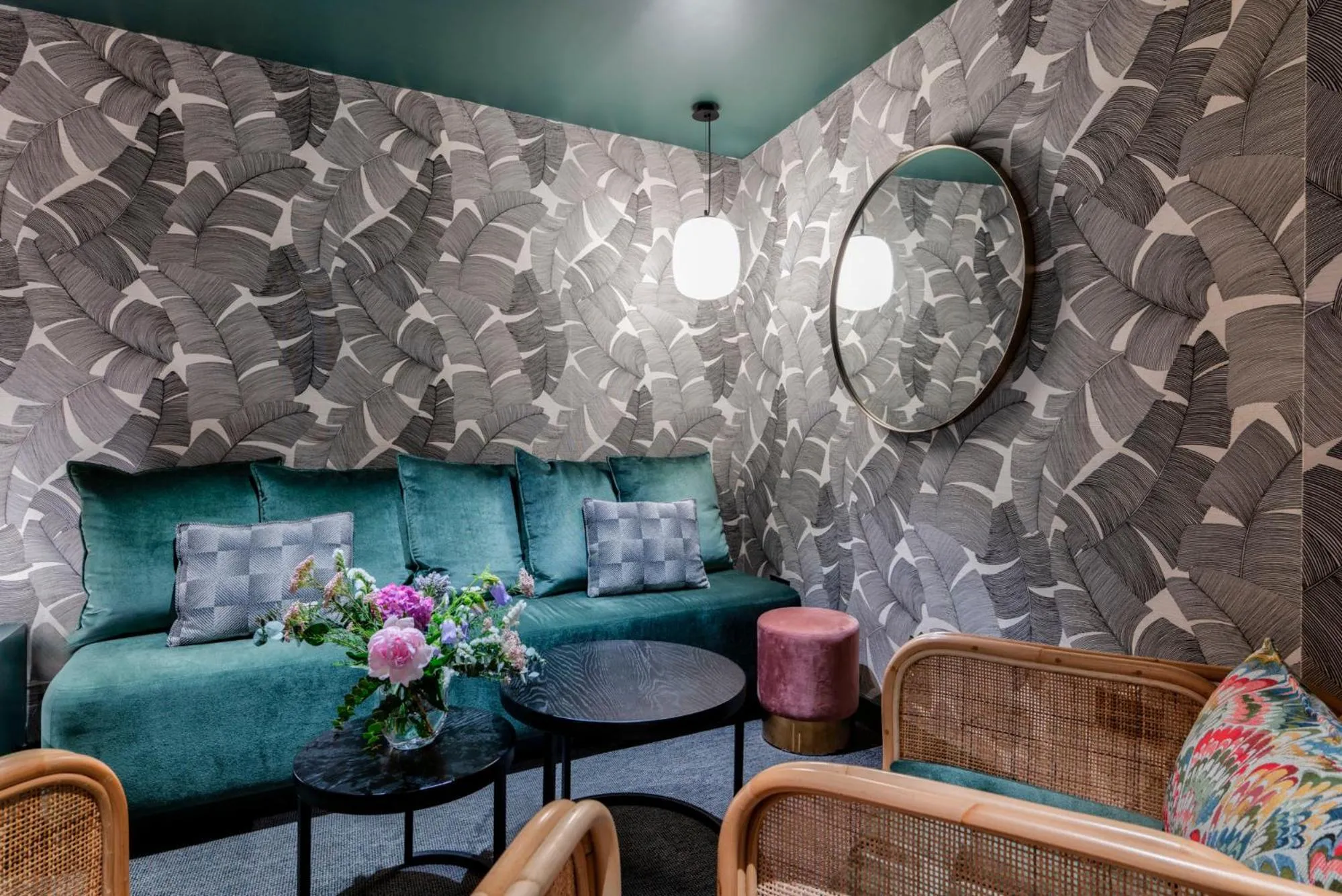 Living room in Republik Hotel