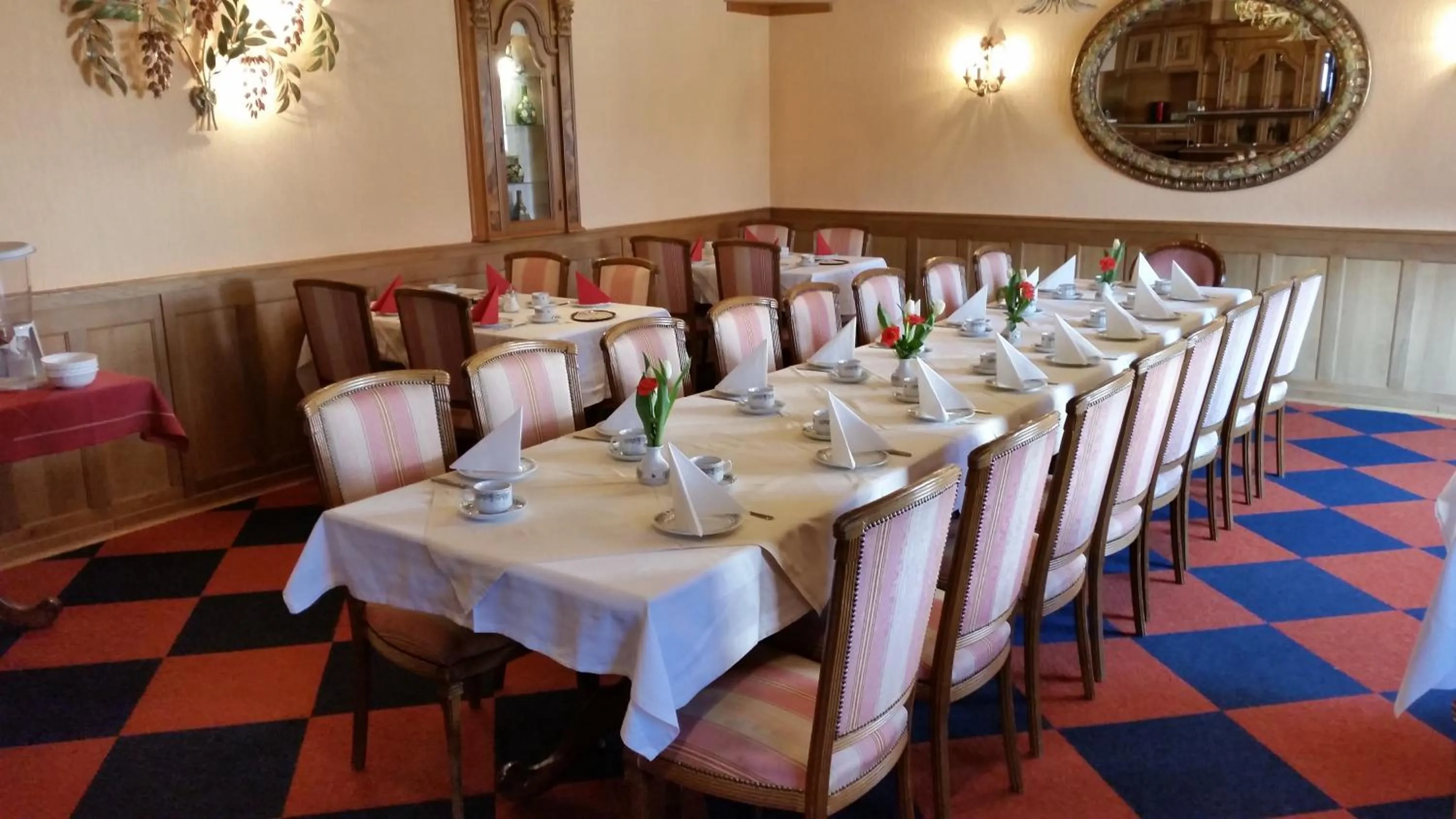 Dining area in Hotel Dorfschenke