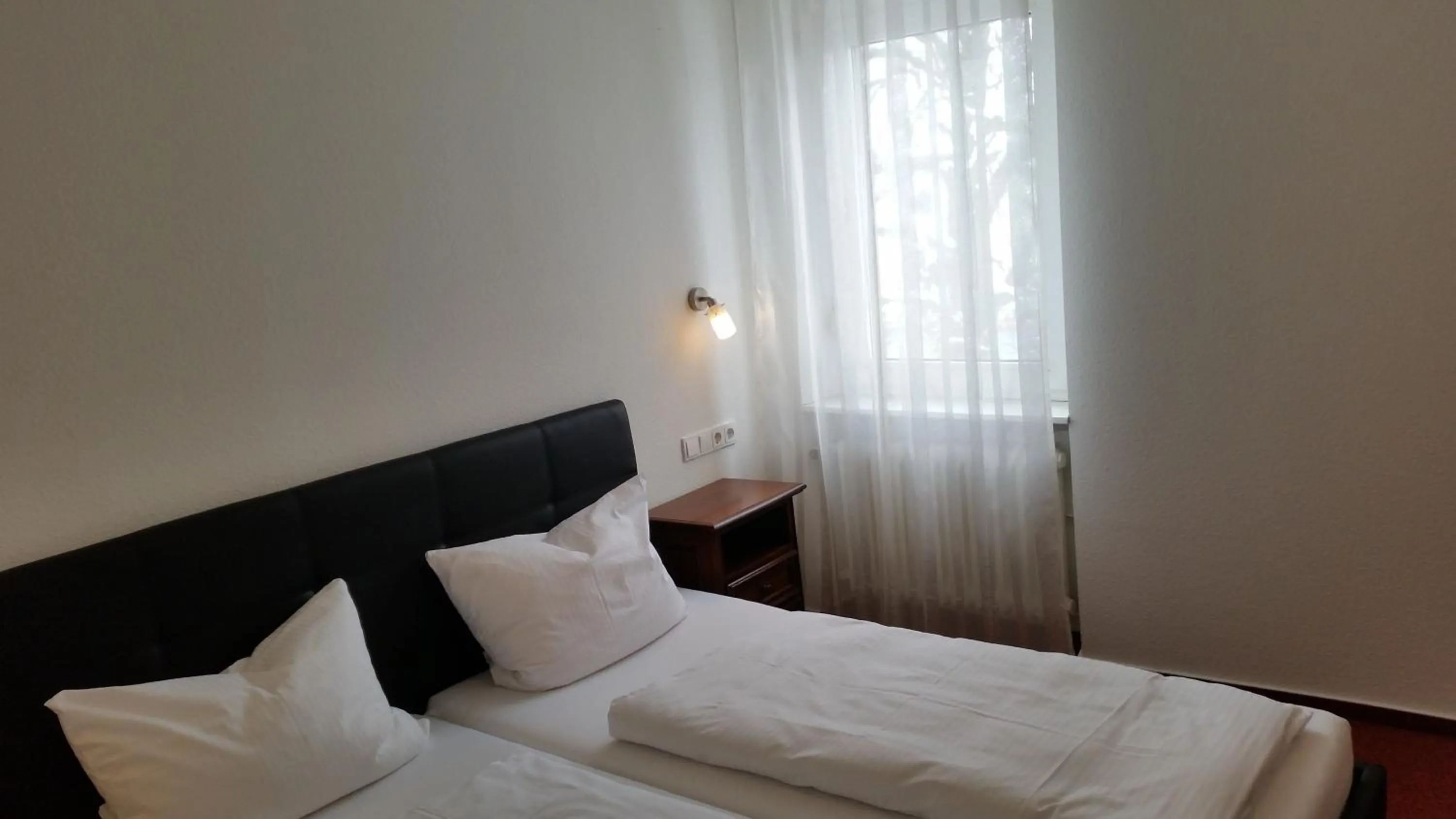 Bed in Hotel Dorfschenke