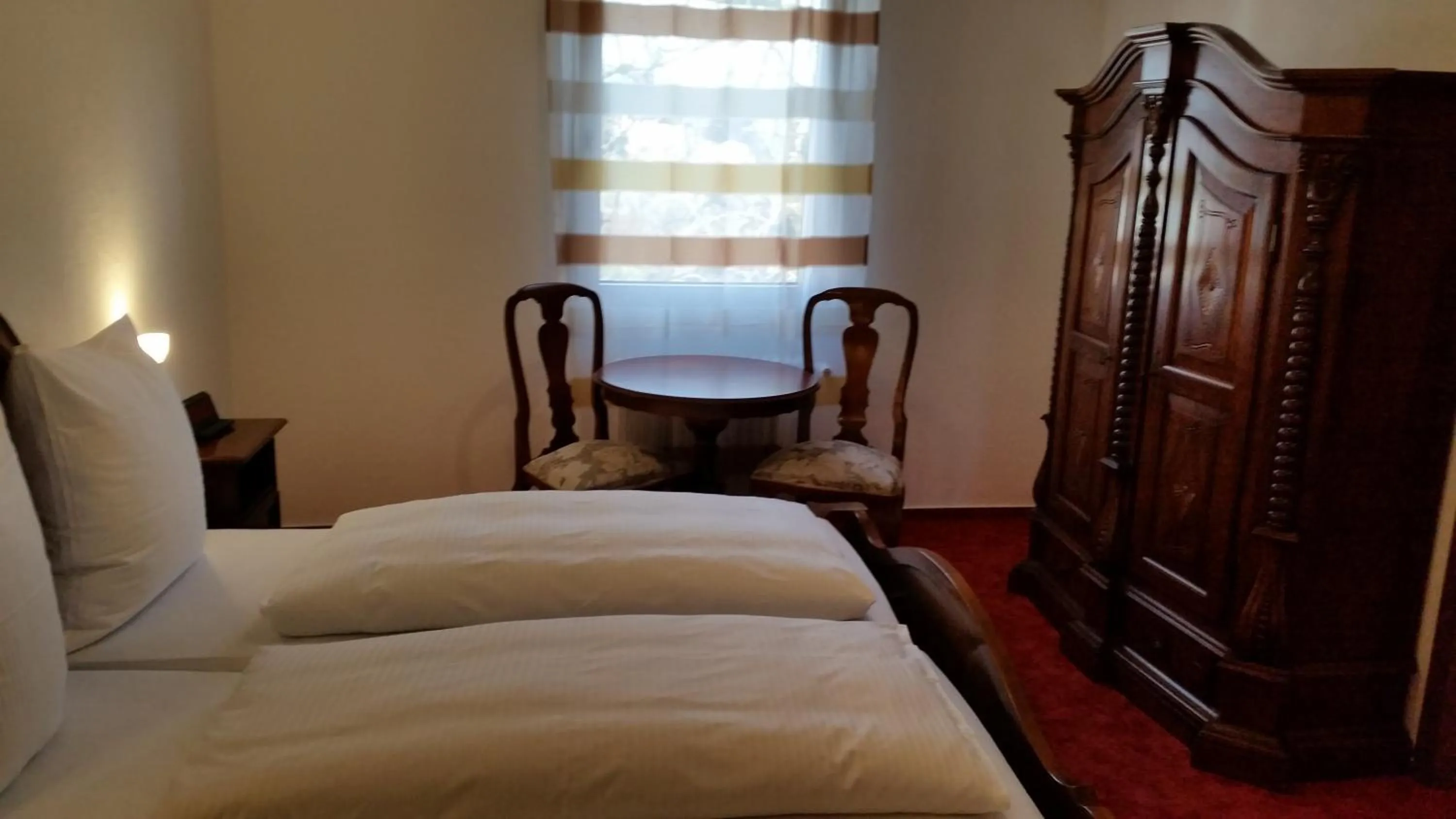 Bed in Hotel Dorfschenke