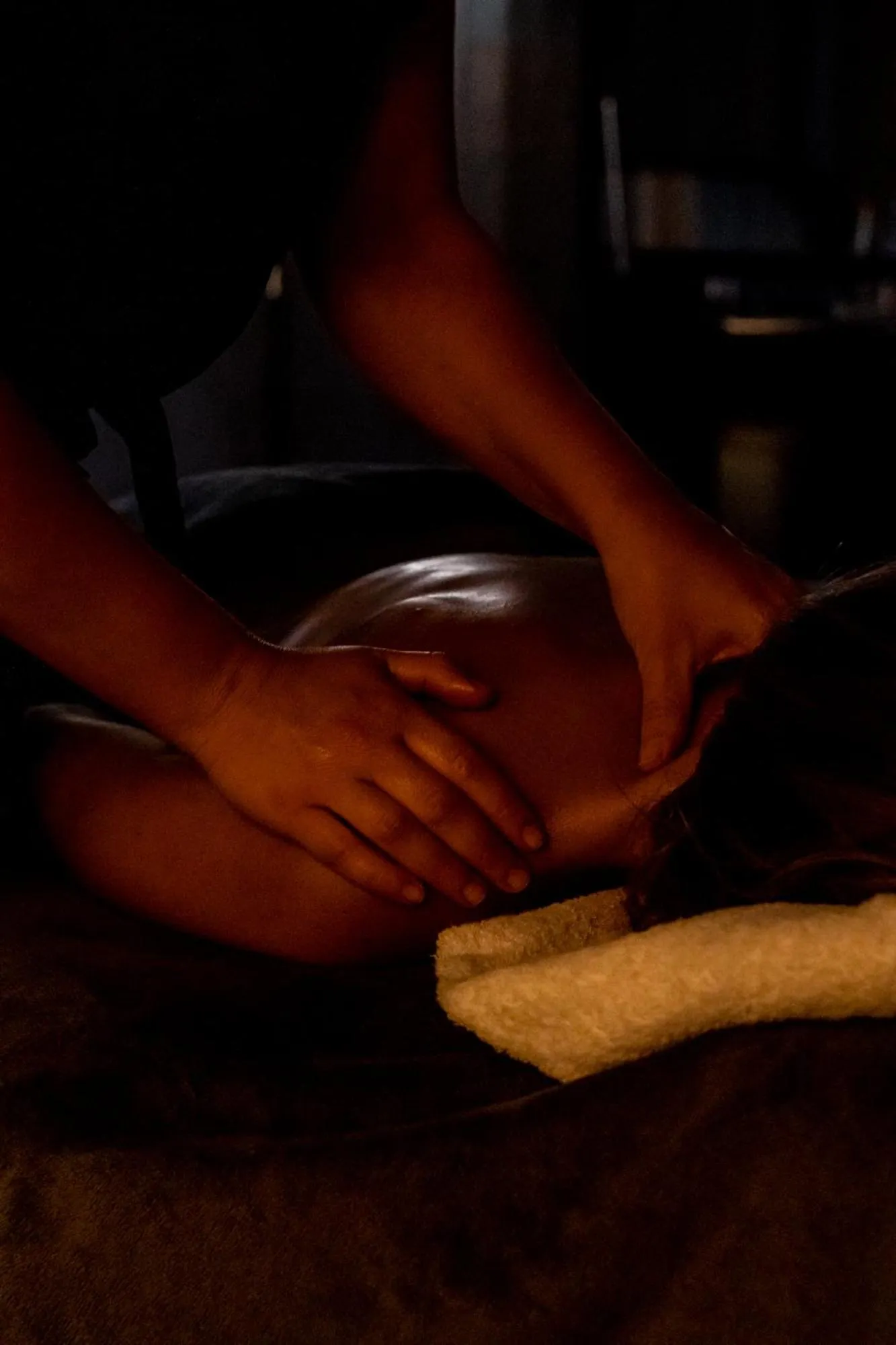 Massage in Cour des Vosges - Evok Collection