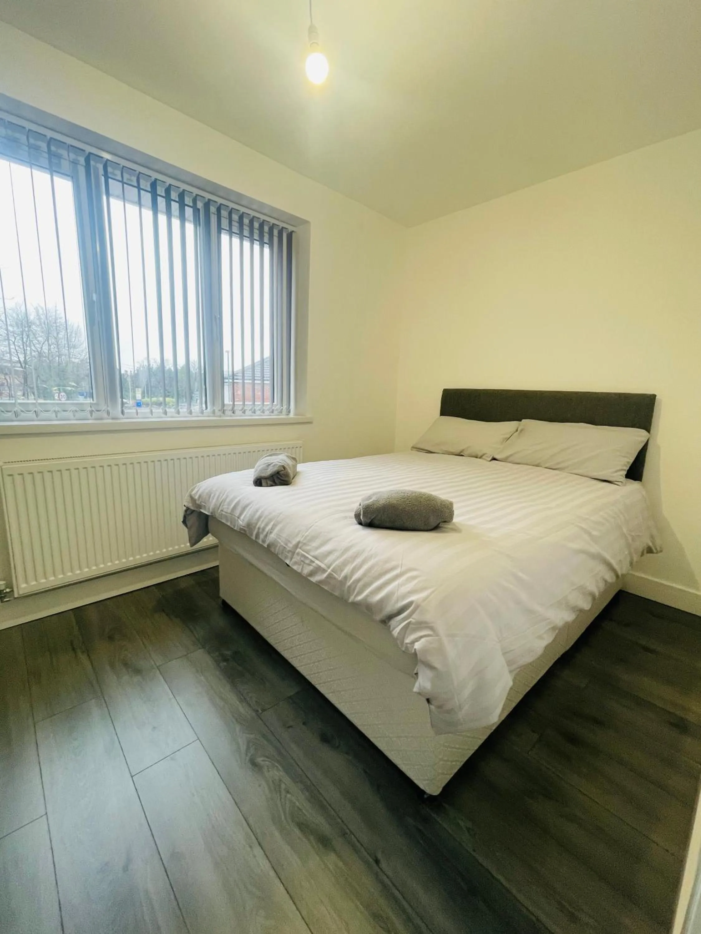 Bedroom, Bed in Cranmore Guest House