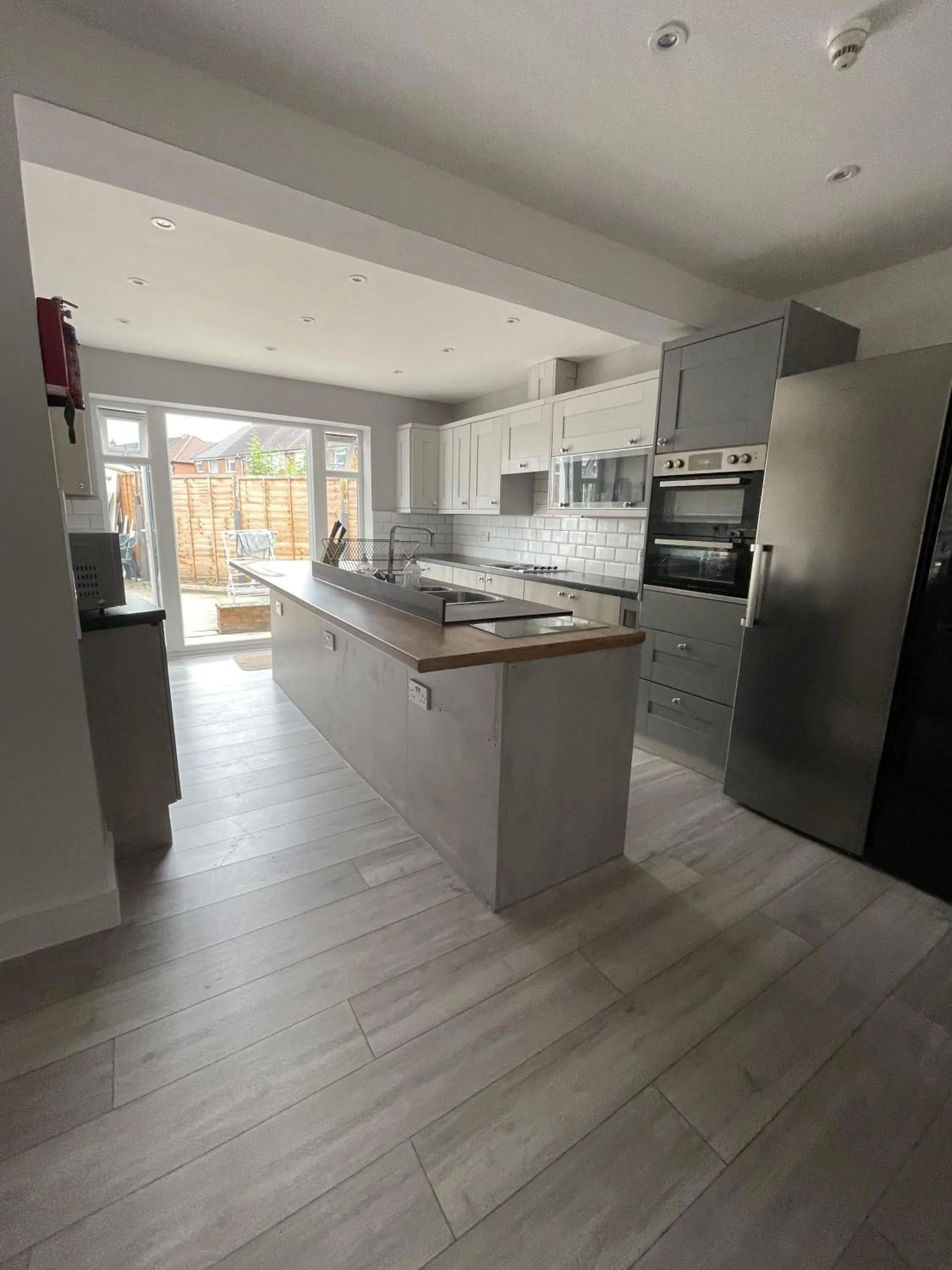 Kitchen or kitchenette in Cranmore Guest House