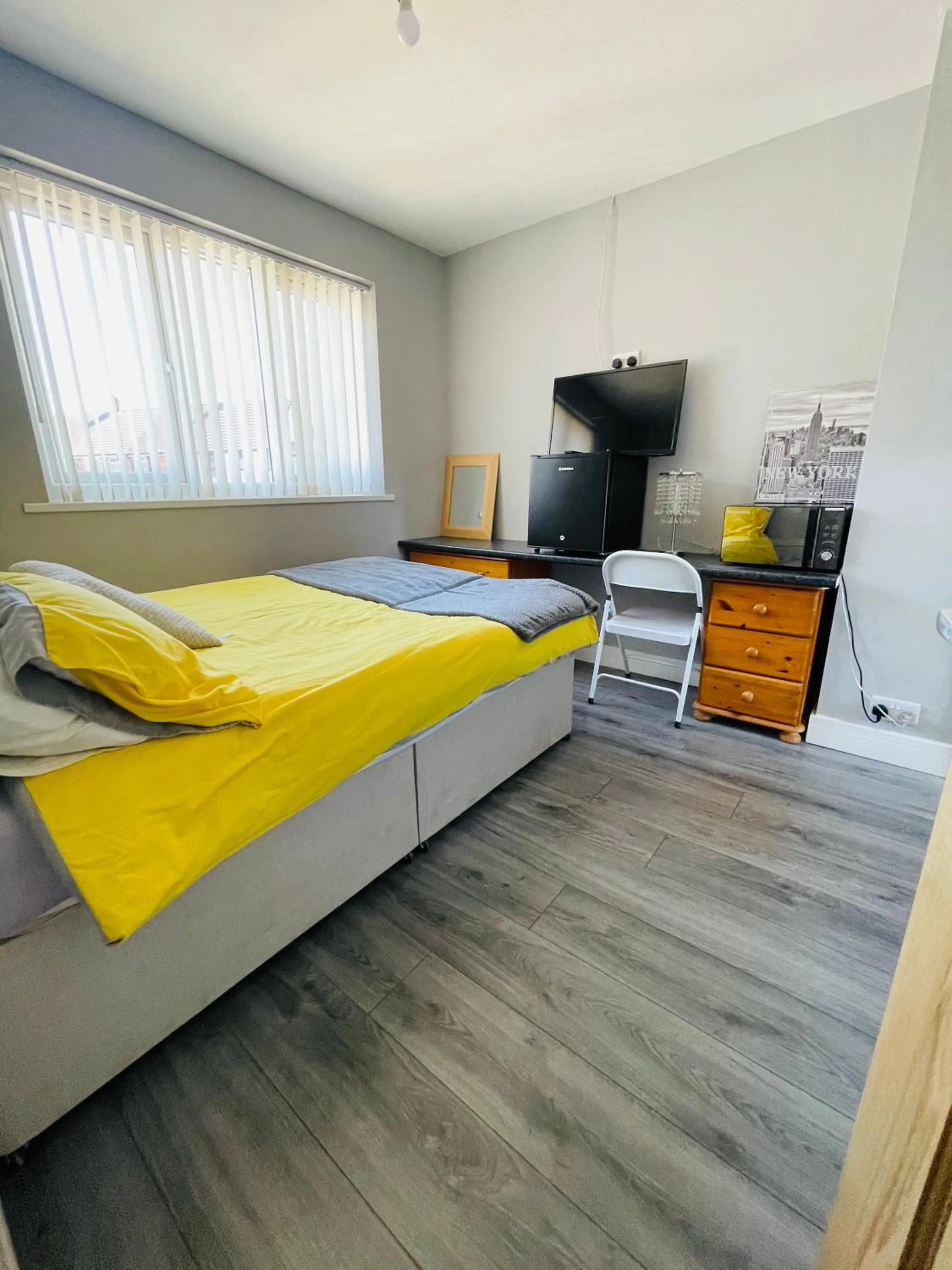 Bedroom, Bed in Cranmore Guest House