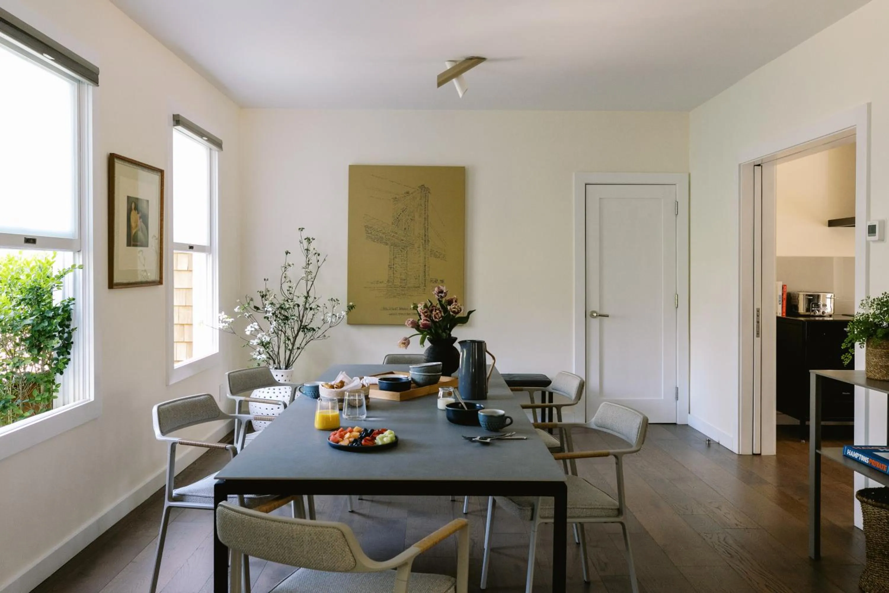Dining area in The Roundtree, Amagansett