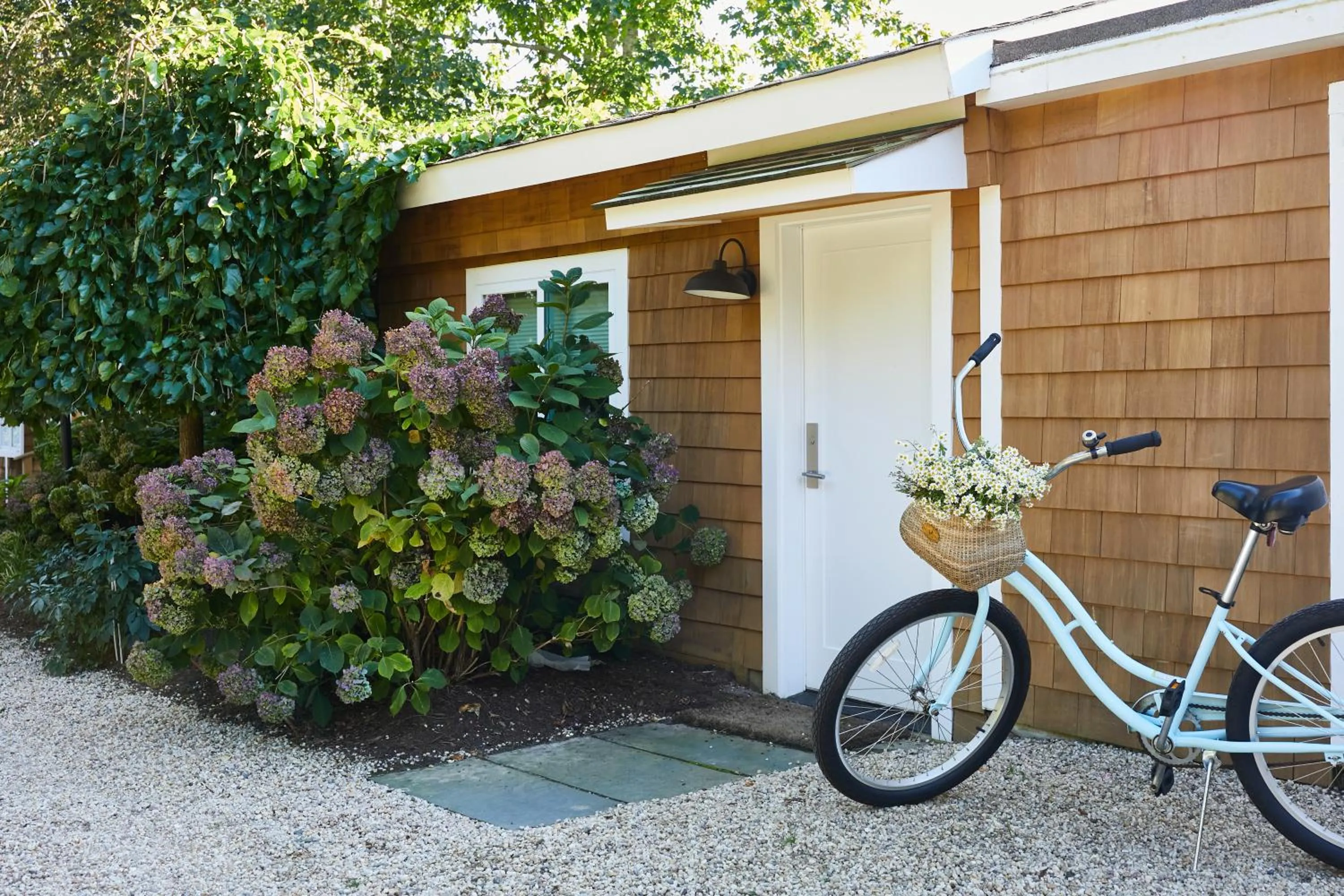 Property building in The Roundtree, Amagansett