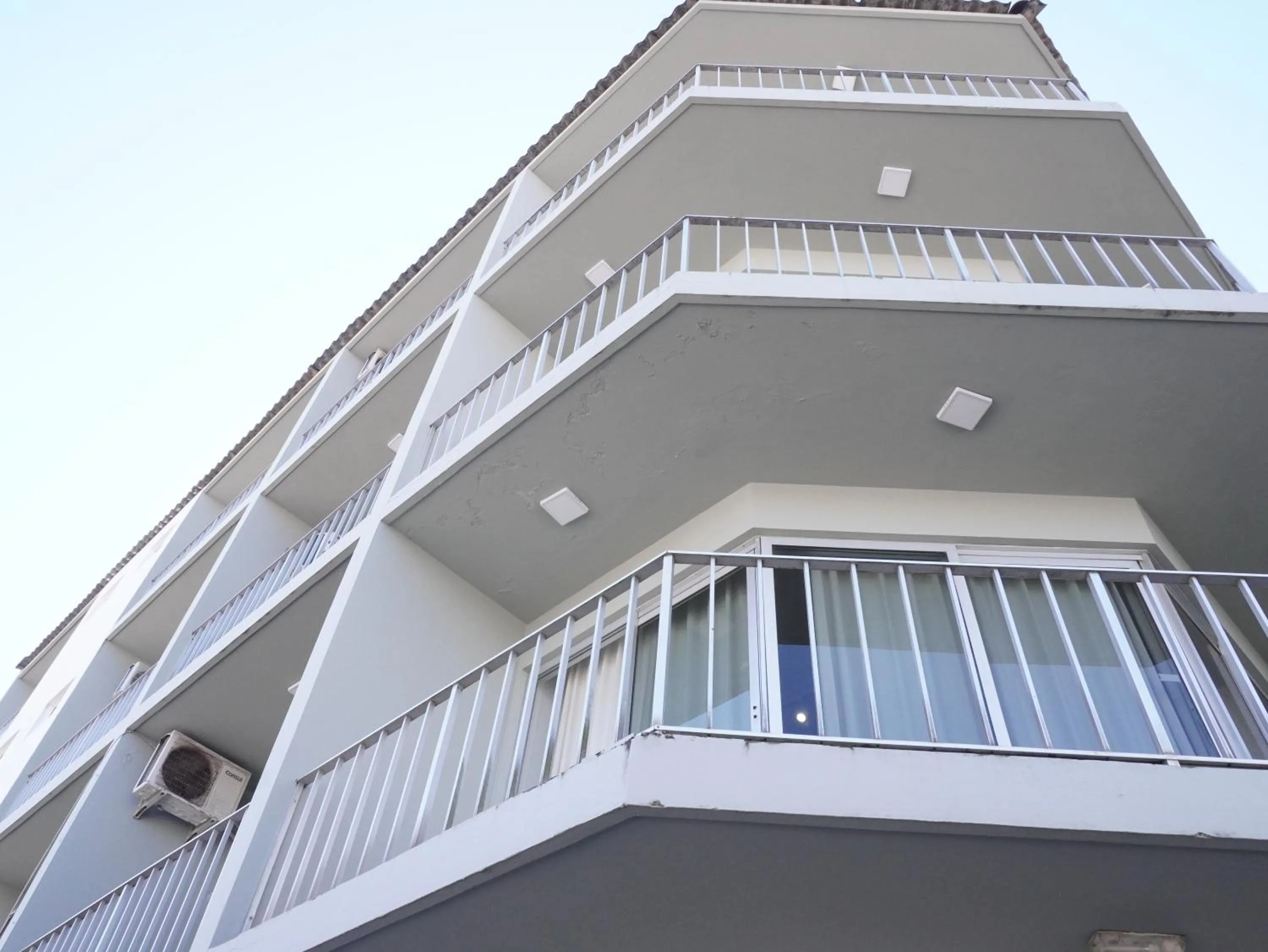 Marina's Palace Hotel