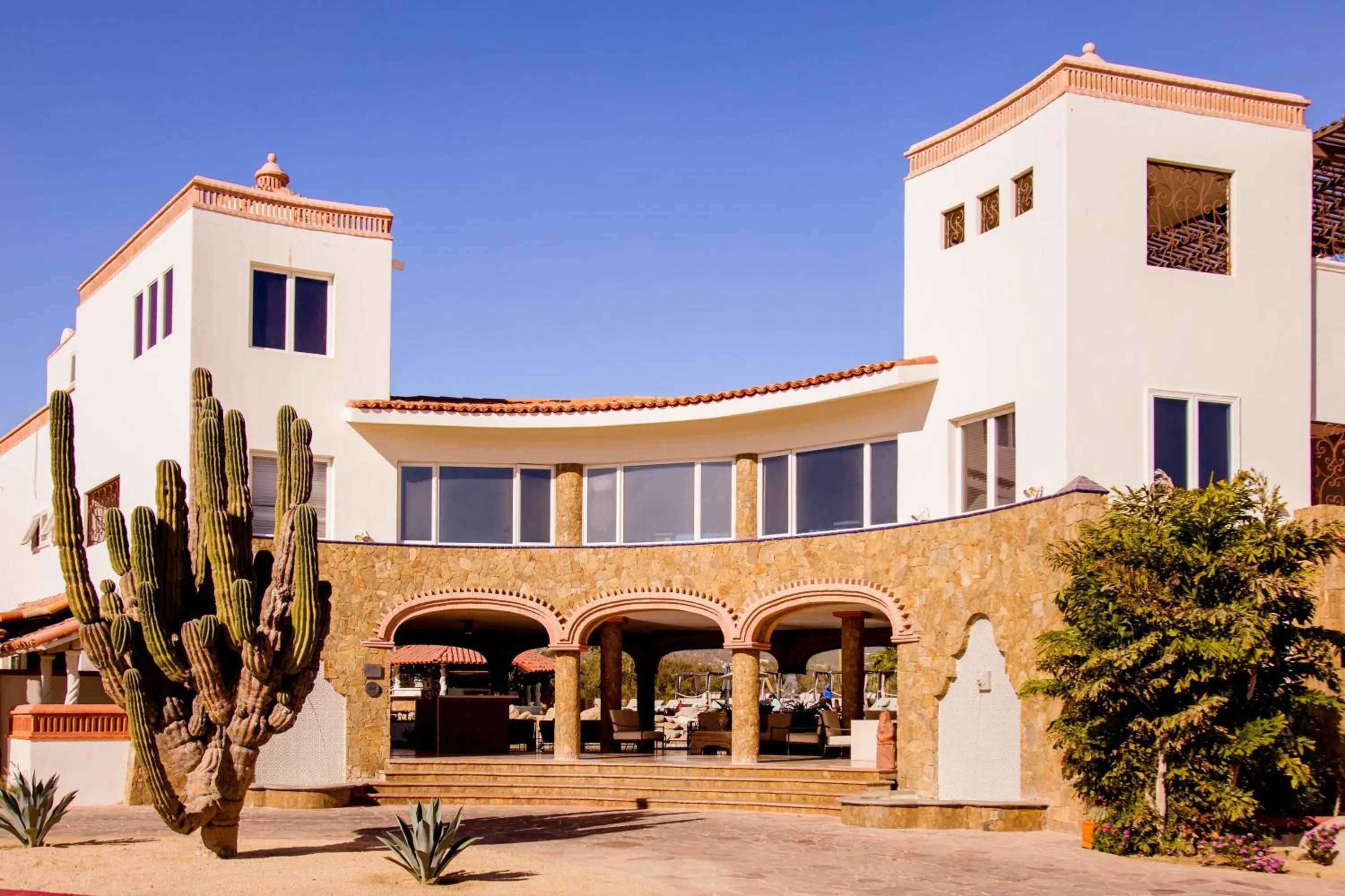 Property building in Los Cabos Golf Resort, Trademark Collection by Wyndham