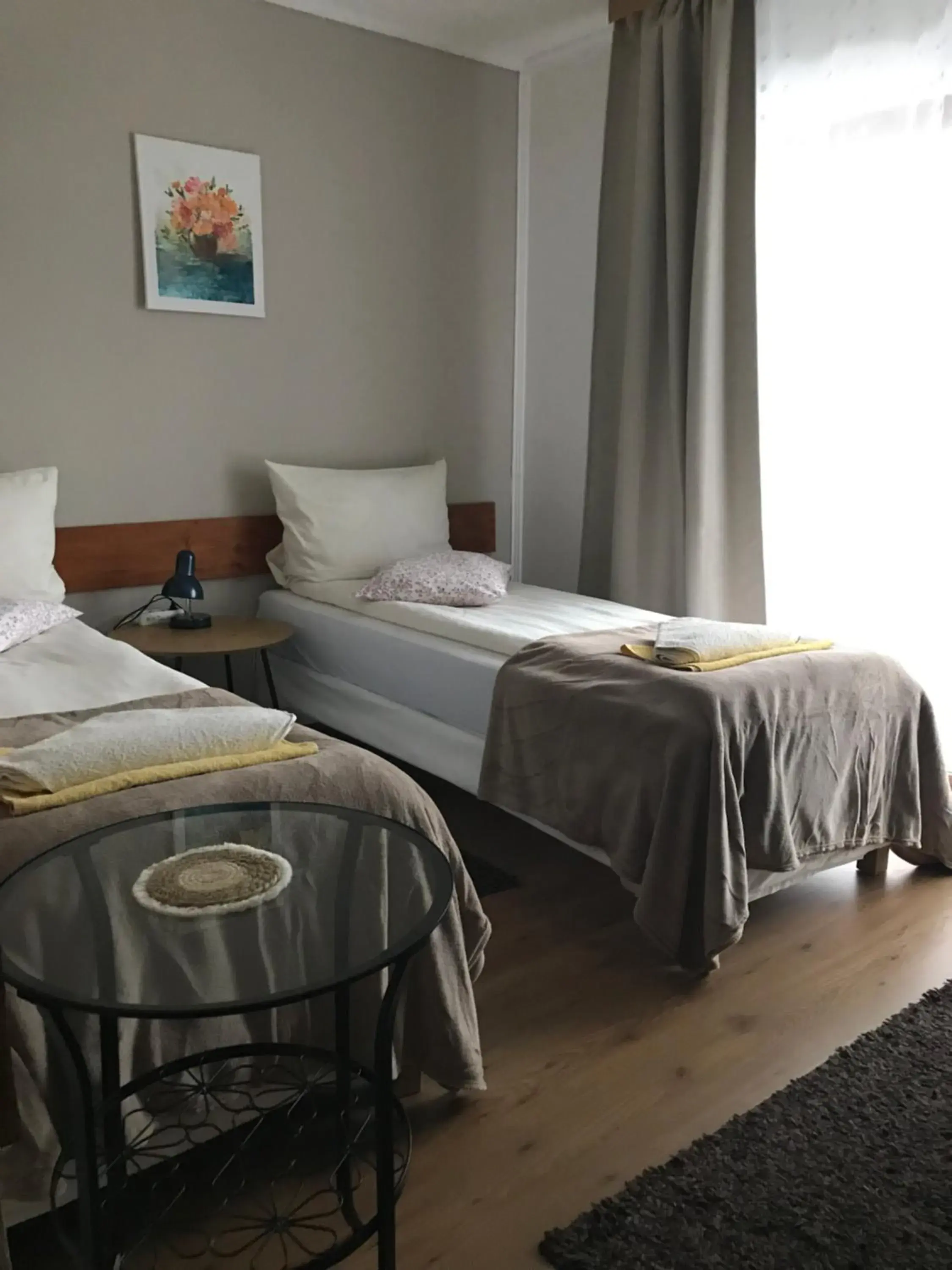 Twin Room with Bathroom - single occupancy in Tannenhof Twin Room with Bathroom - single occupancy in Tannenhof
