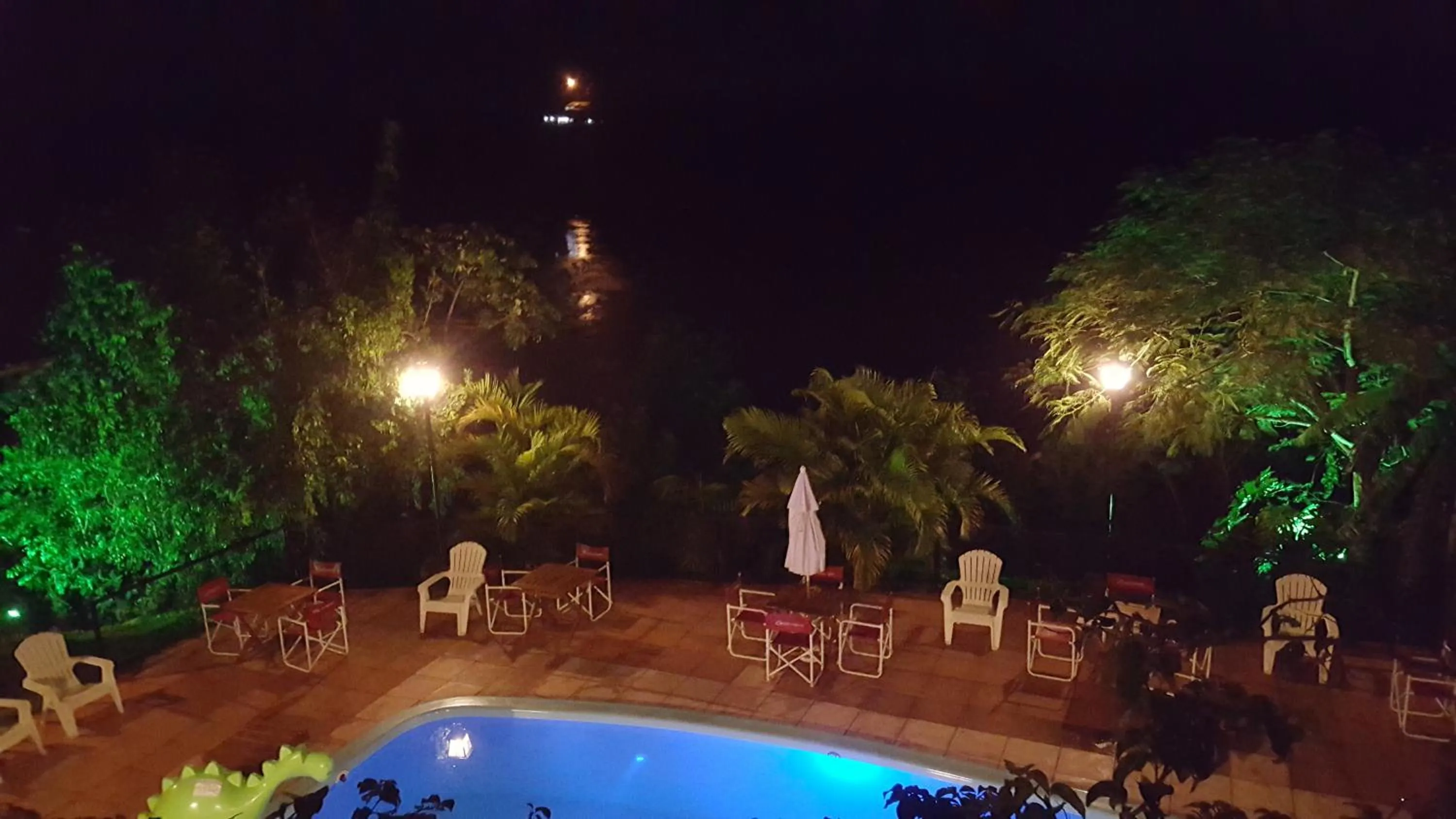 Swimming pool in Costa del Sol Iguazú