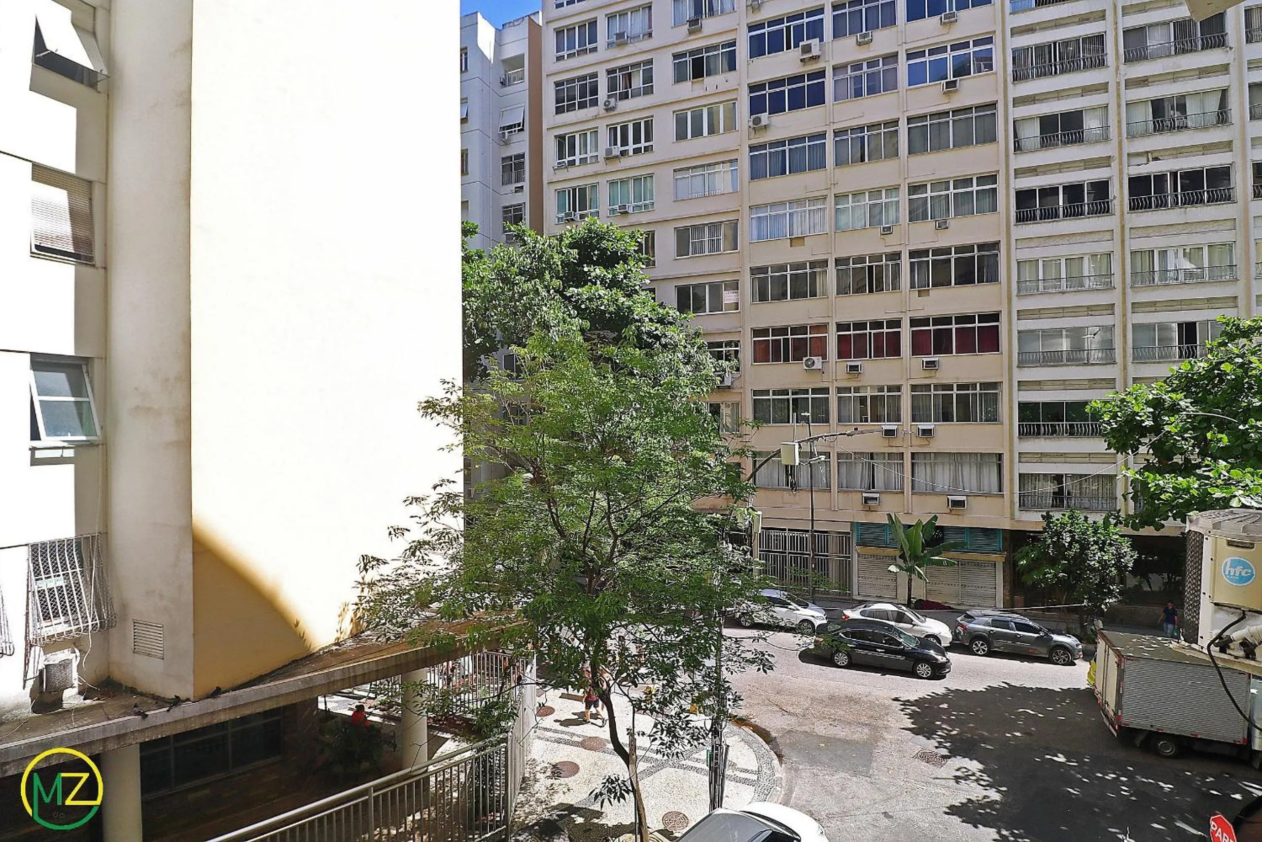 Ótimo 2 quartos na quadra da praia para 6 pessoas