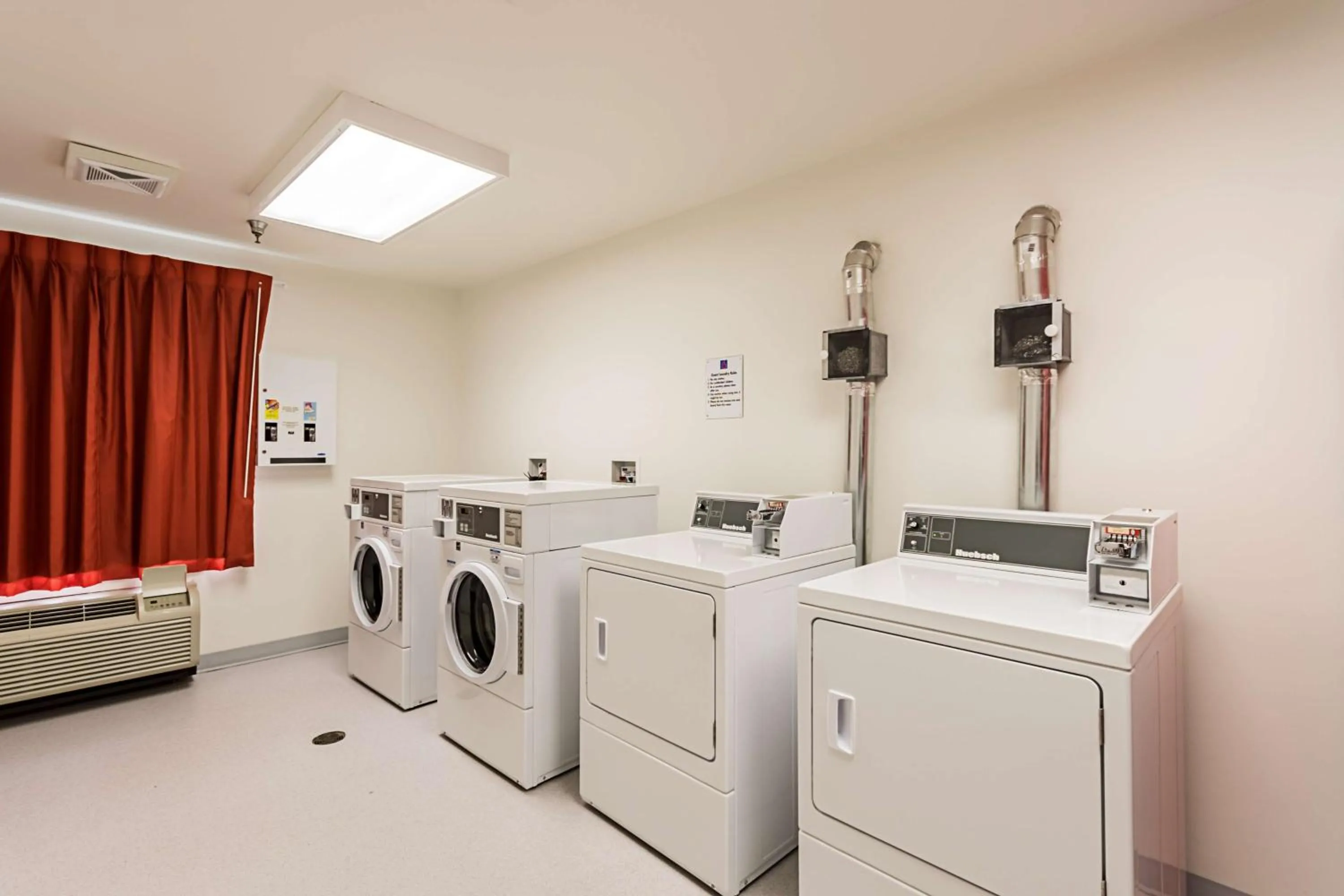 laundry in Motel 6-Moosomin, SK