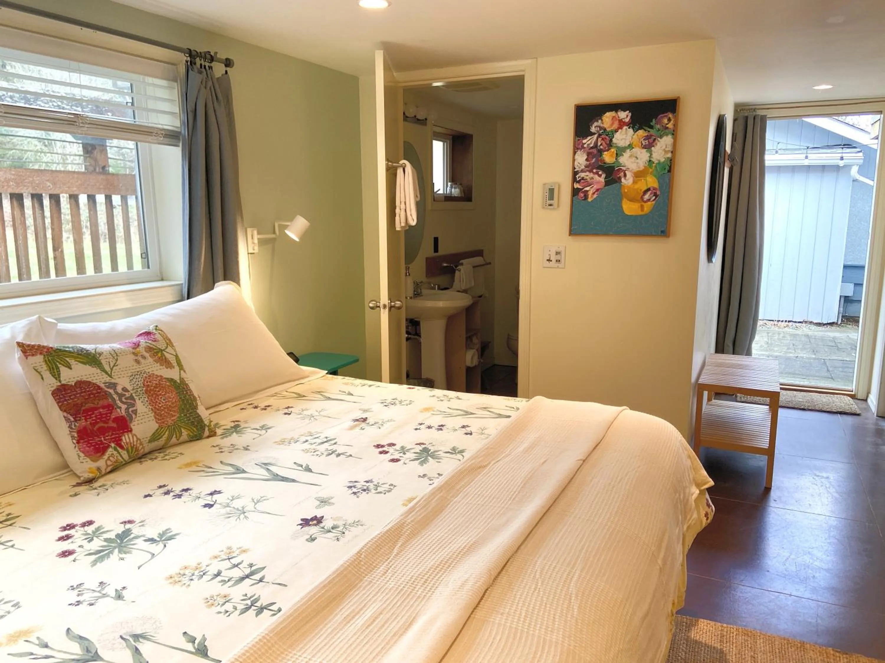 Bed in Wisteria Guest House