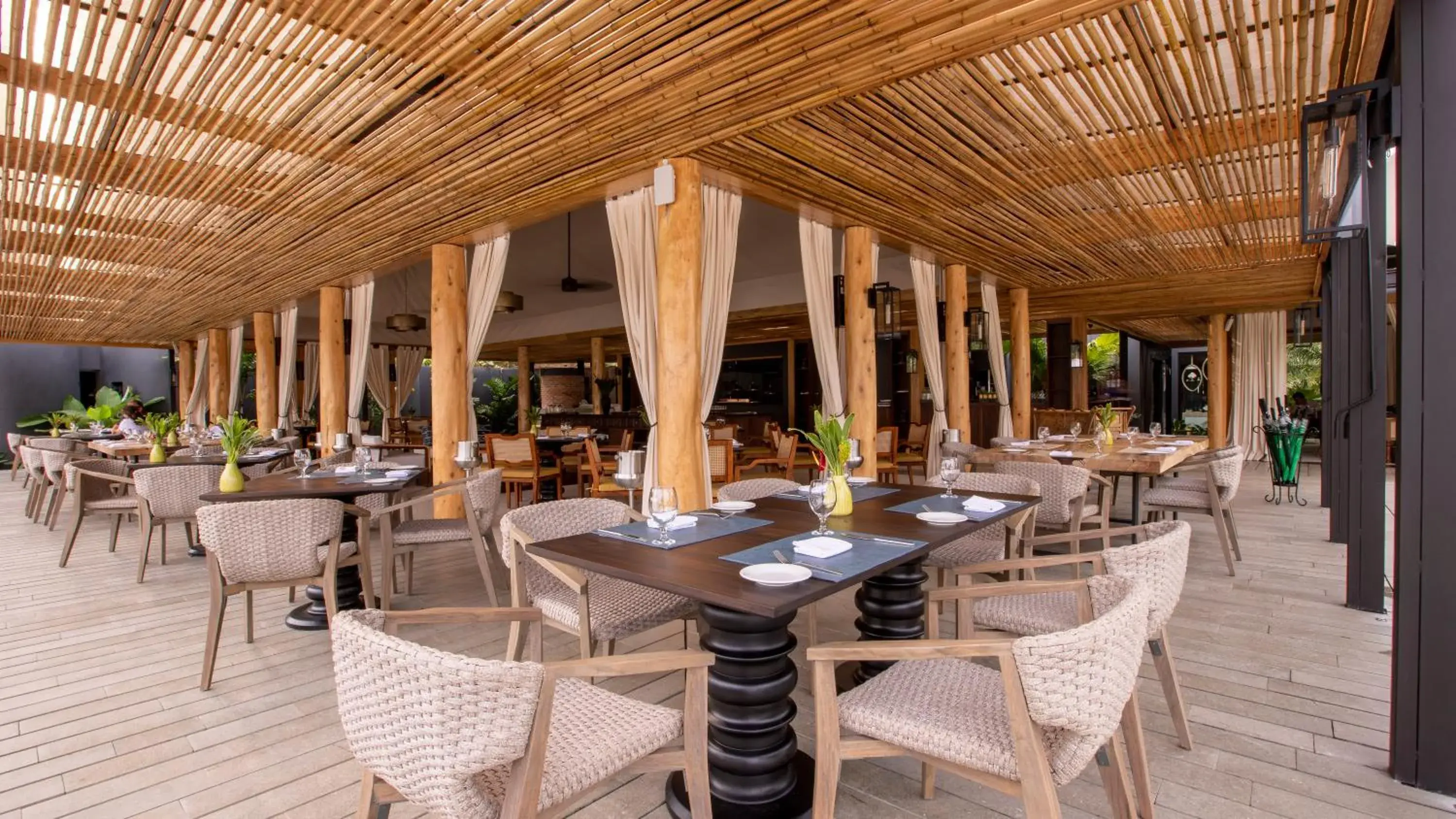 Restaurant/places to eat in Nayara Tented Camp Restaurant/places to eat in Nayara Tented Camp