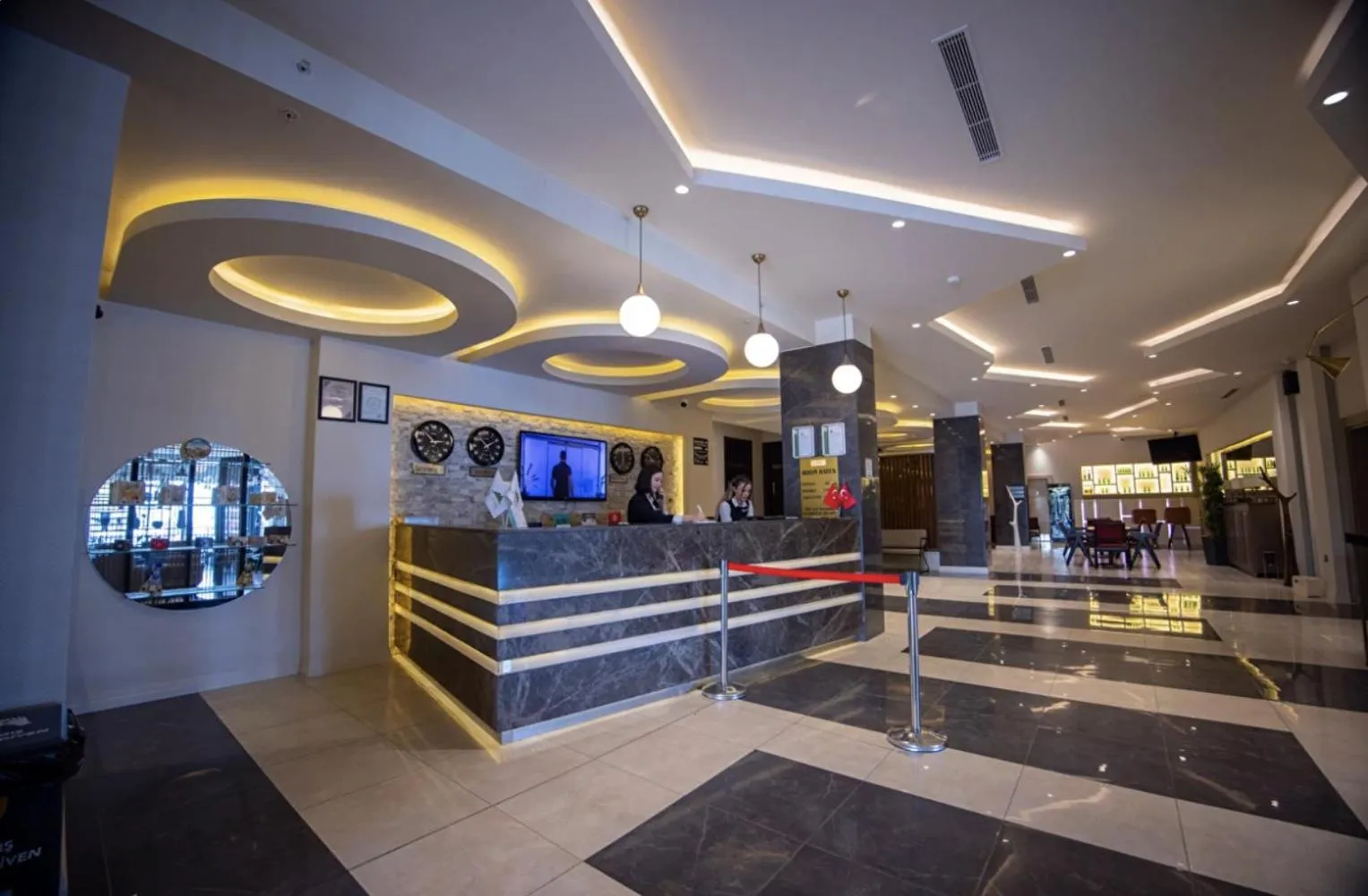 Lobby or reception in Hilly Hotel