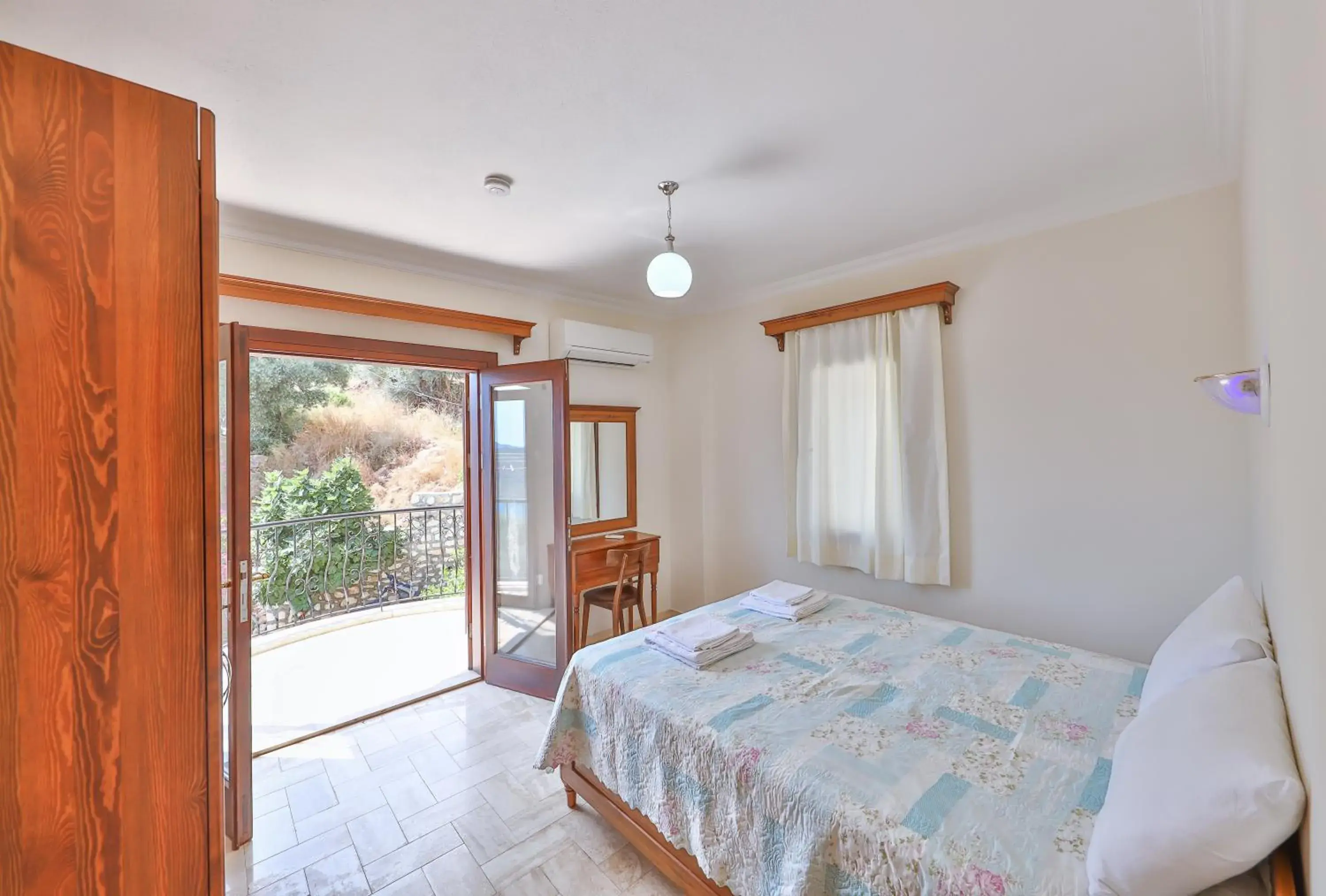 Bedroom, Bed in Nirvana Apartments Bedroom, Bed in Nirvana Apartments