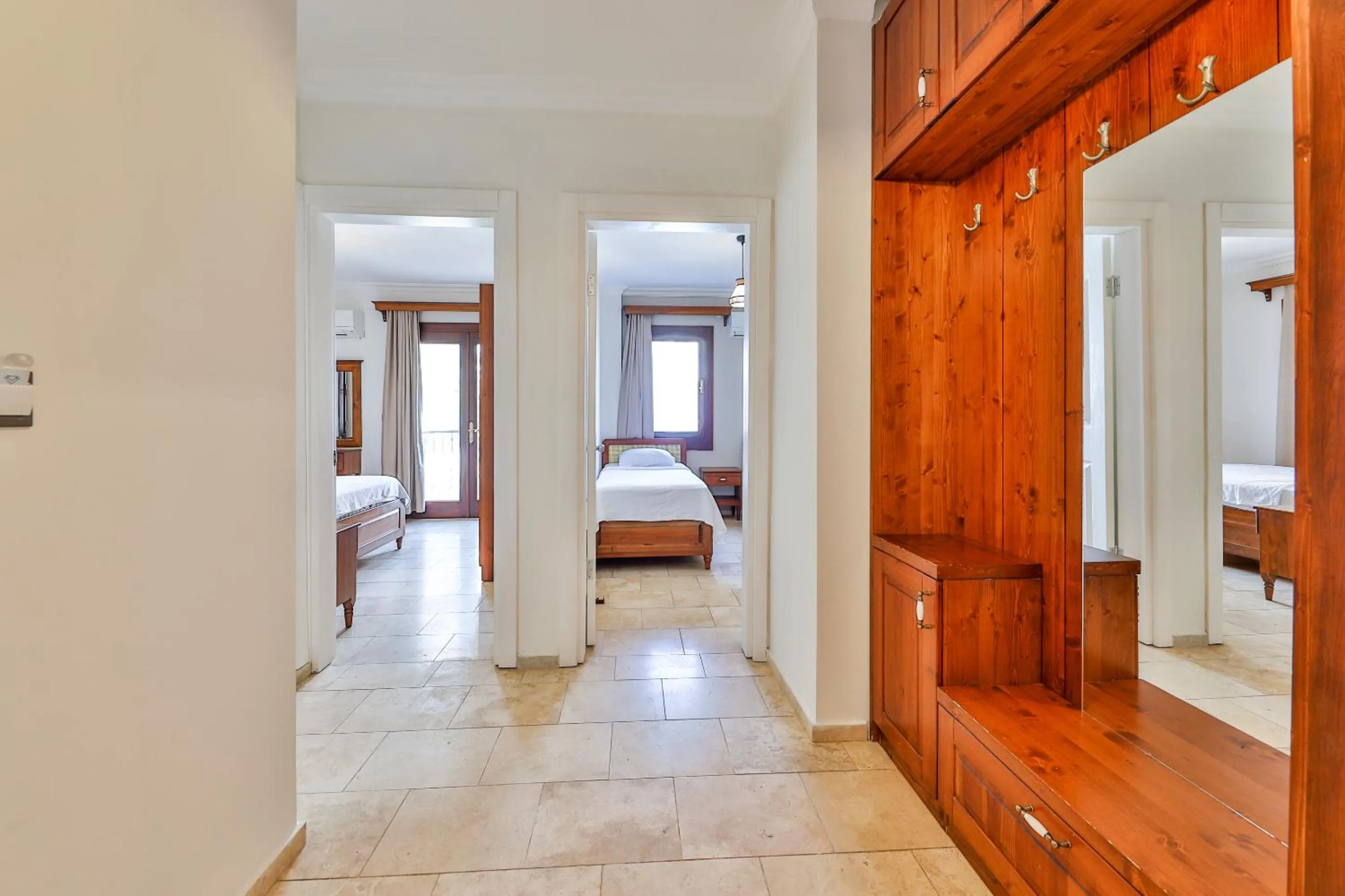 Massage, Bed in Nirvana Apartments