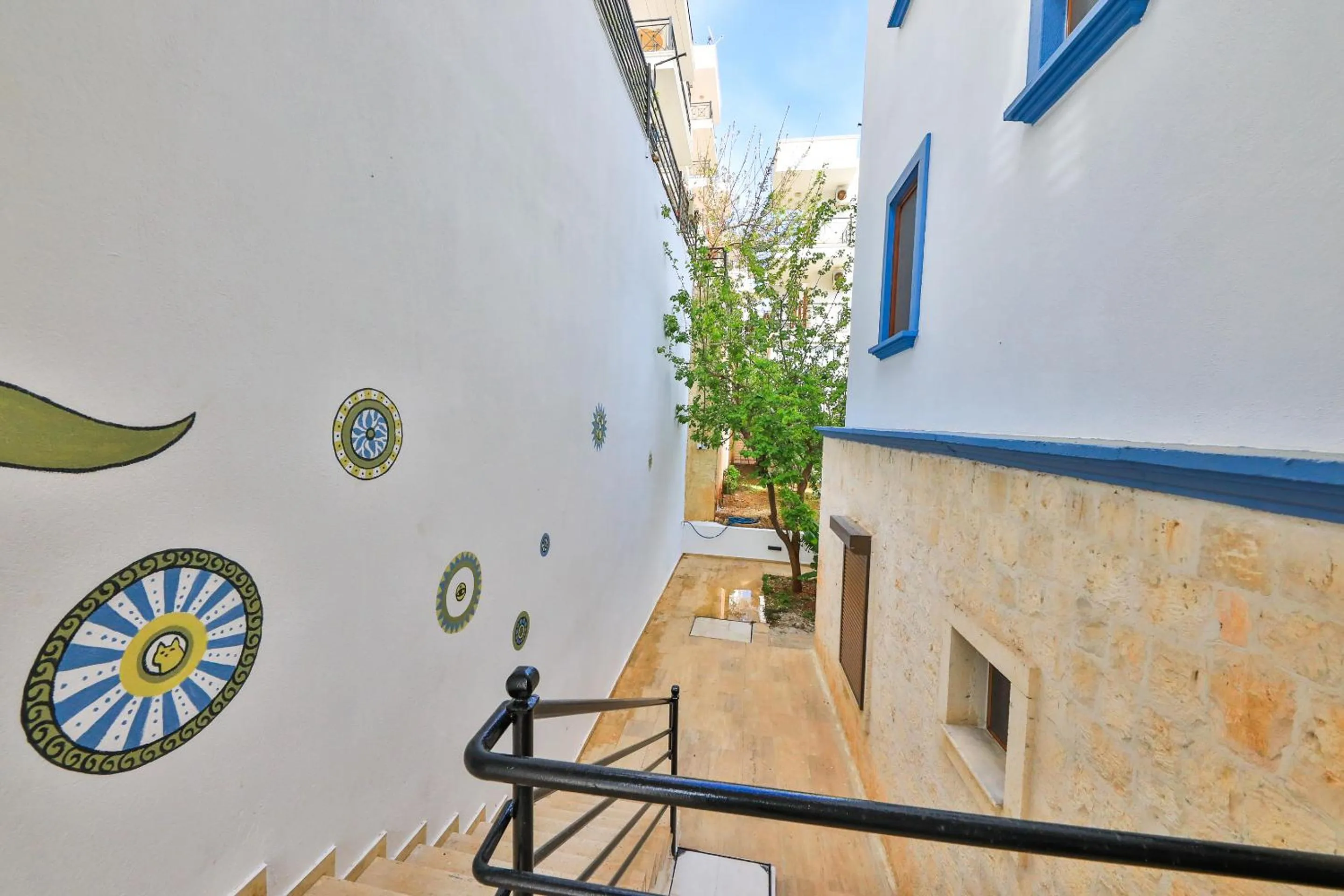 Facade/entrance in Nirvana Apartments