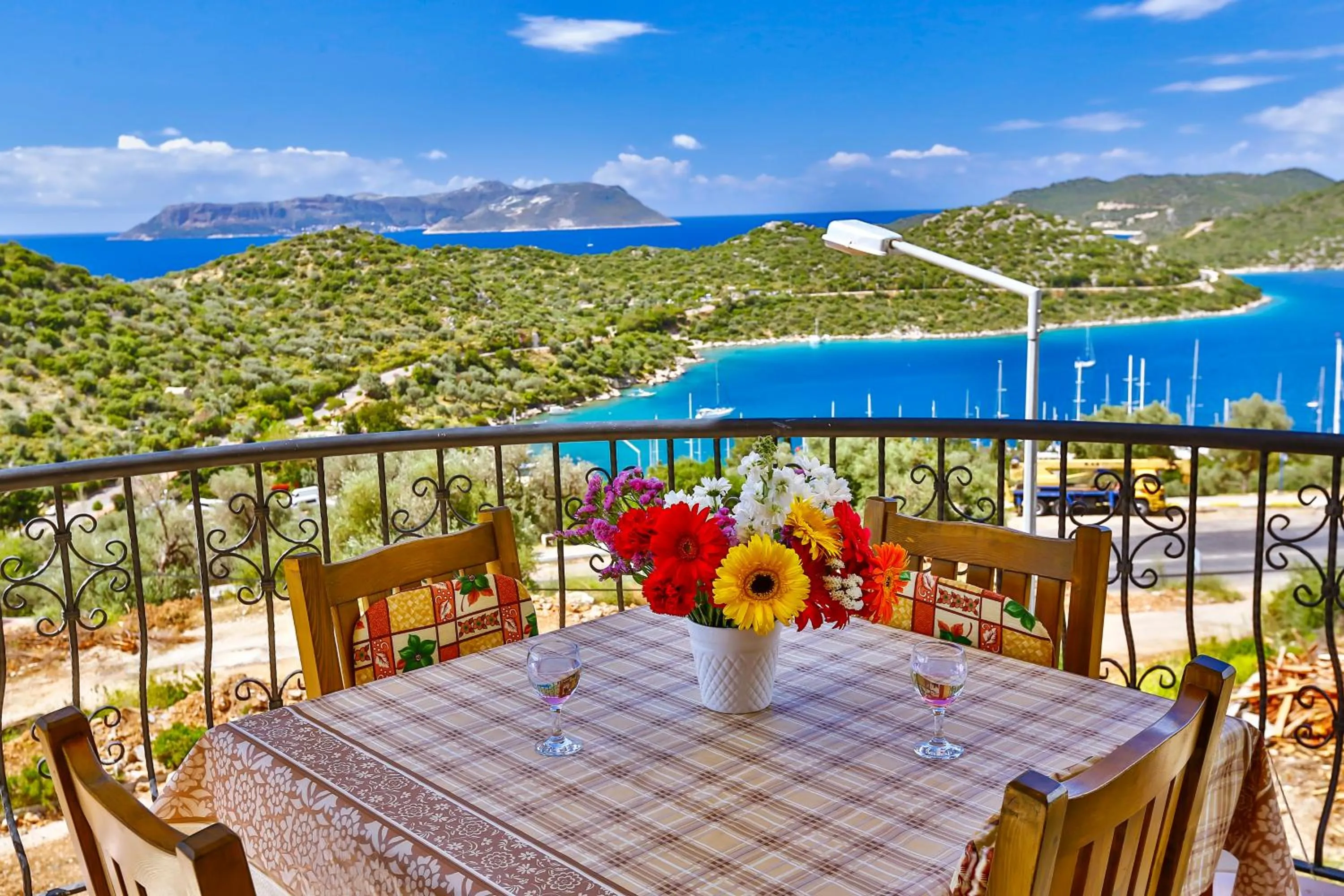 Balcony/Terrace in Nirvana Apartments
