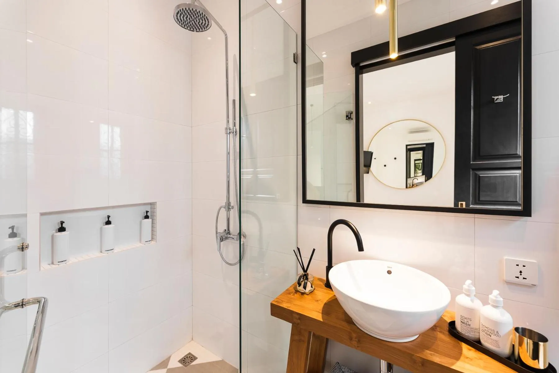 Shower in Villa Chino