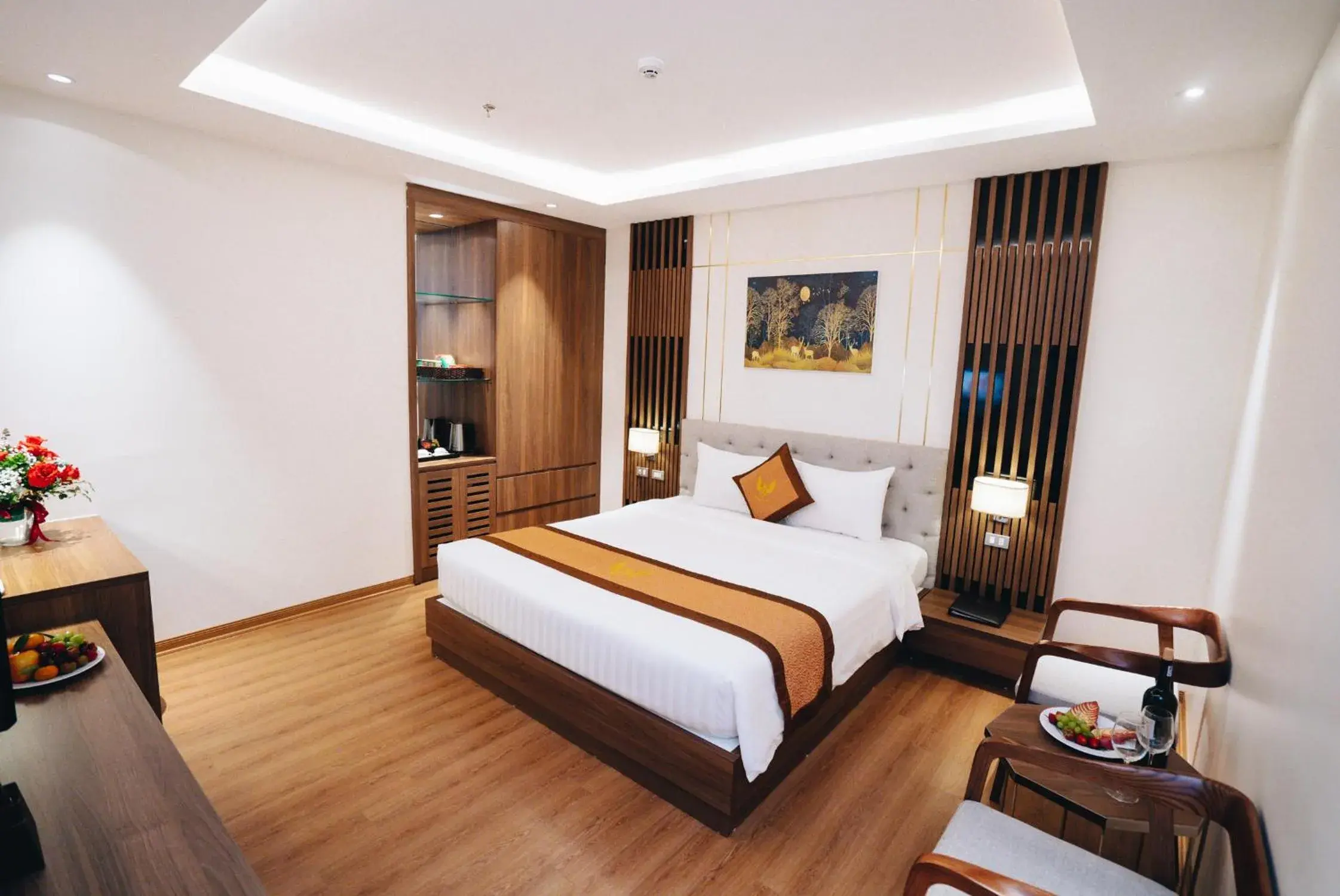 Bedroom, Bed in Manh Quan Luxury Hotel Bedroom, Bed in Manh Quan Luxury Hotel