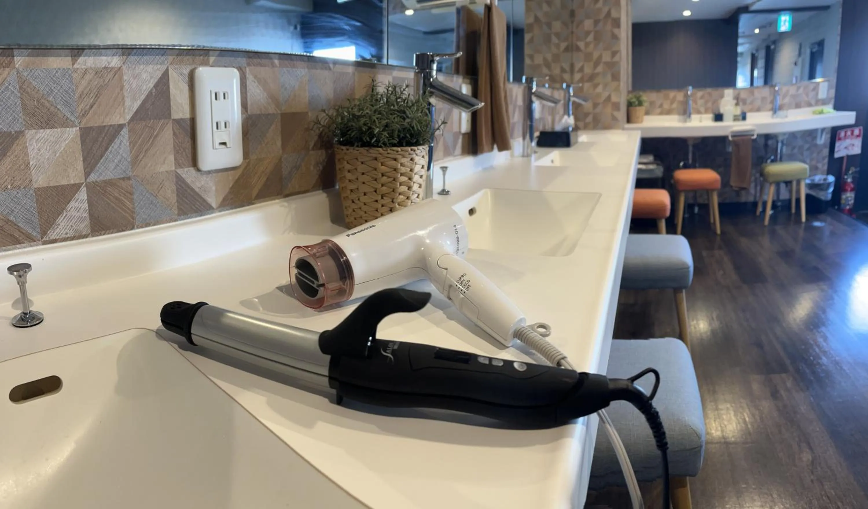 Shower in R Hostel Namba south