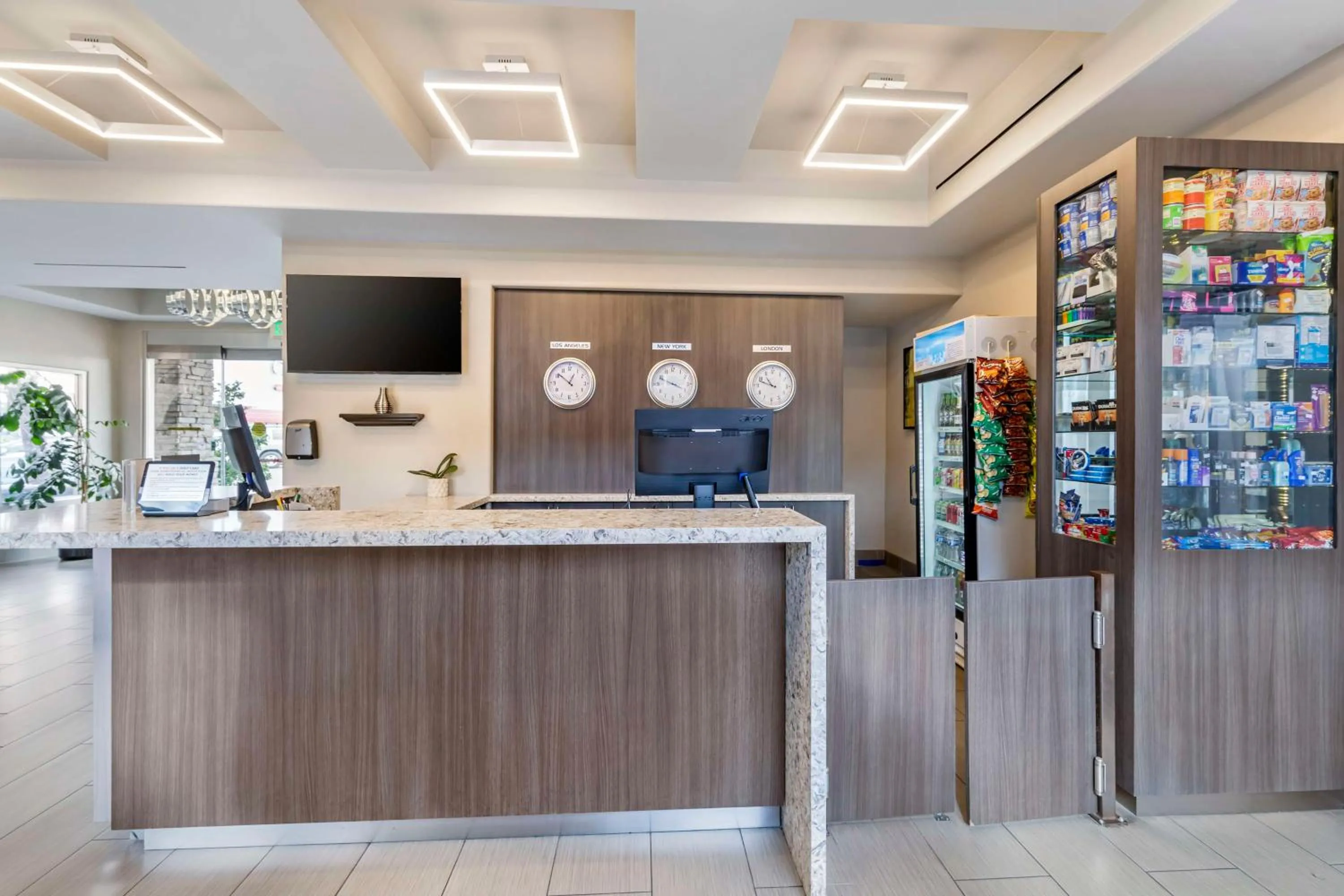 Lobby or reception in Best Western Canoga Park Motor Inn