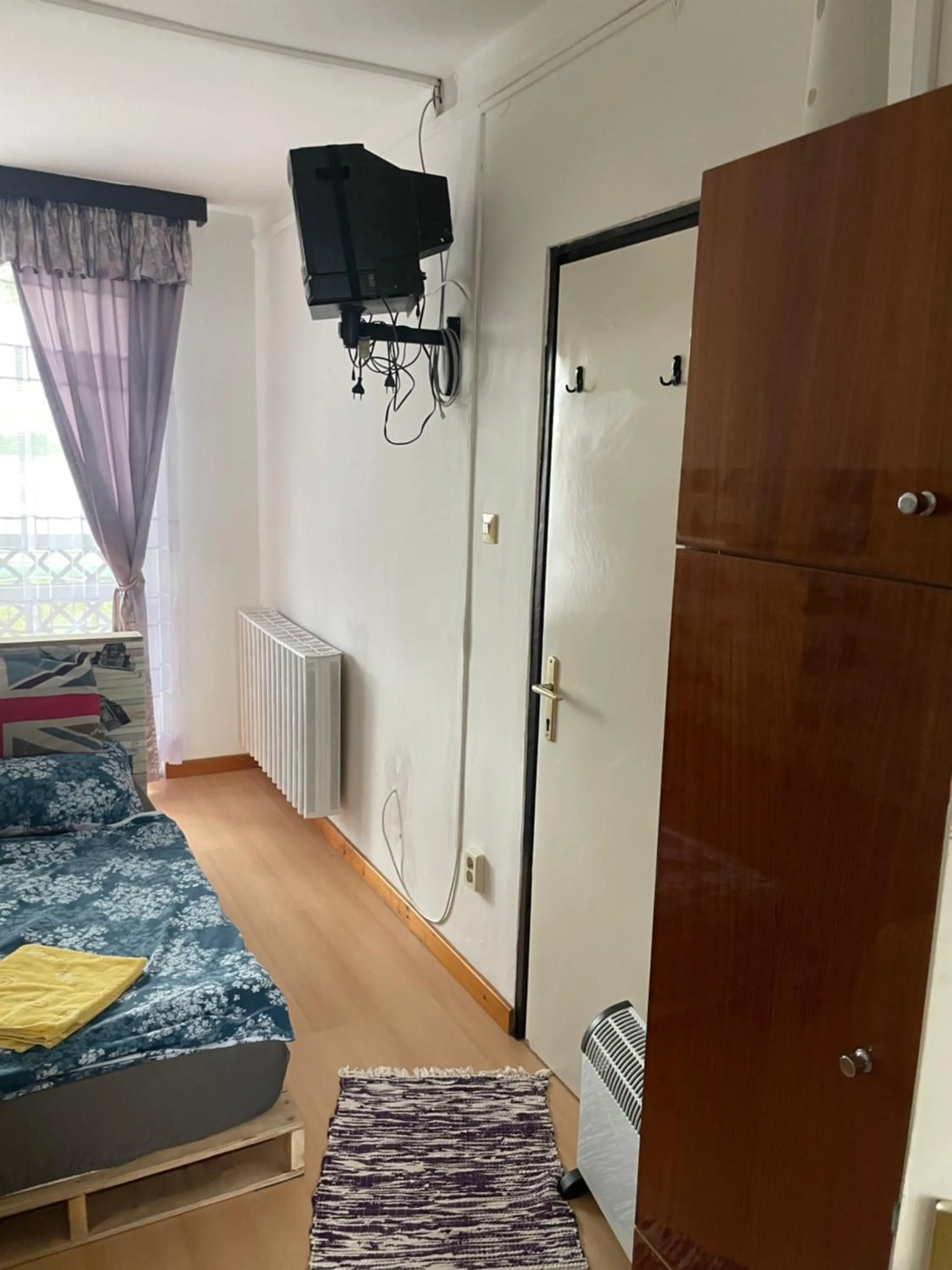 Bed in Retro Motel Mályi