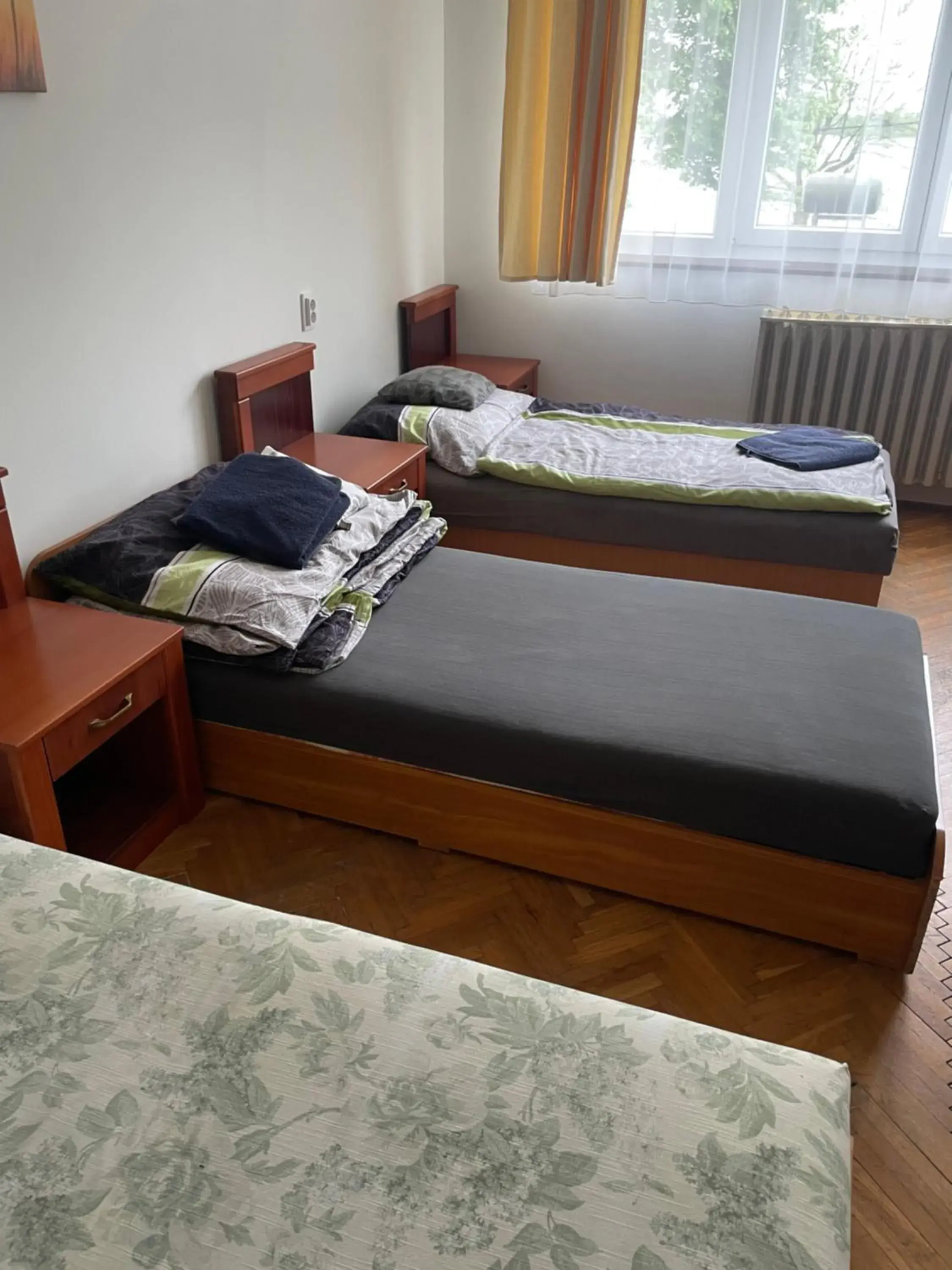 Quadruple Room with Private External Bathroom in Retro Motel Mályi Quadruple Room with Private External Bathroom in Retro Motel Mályi