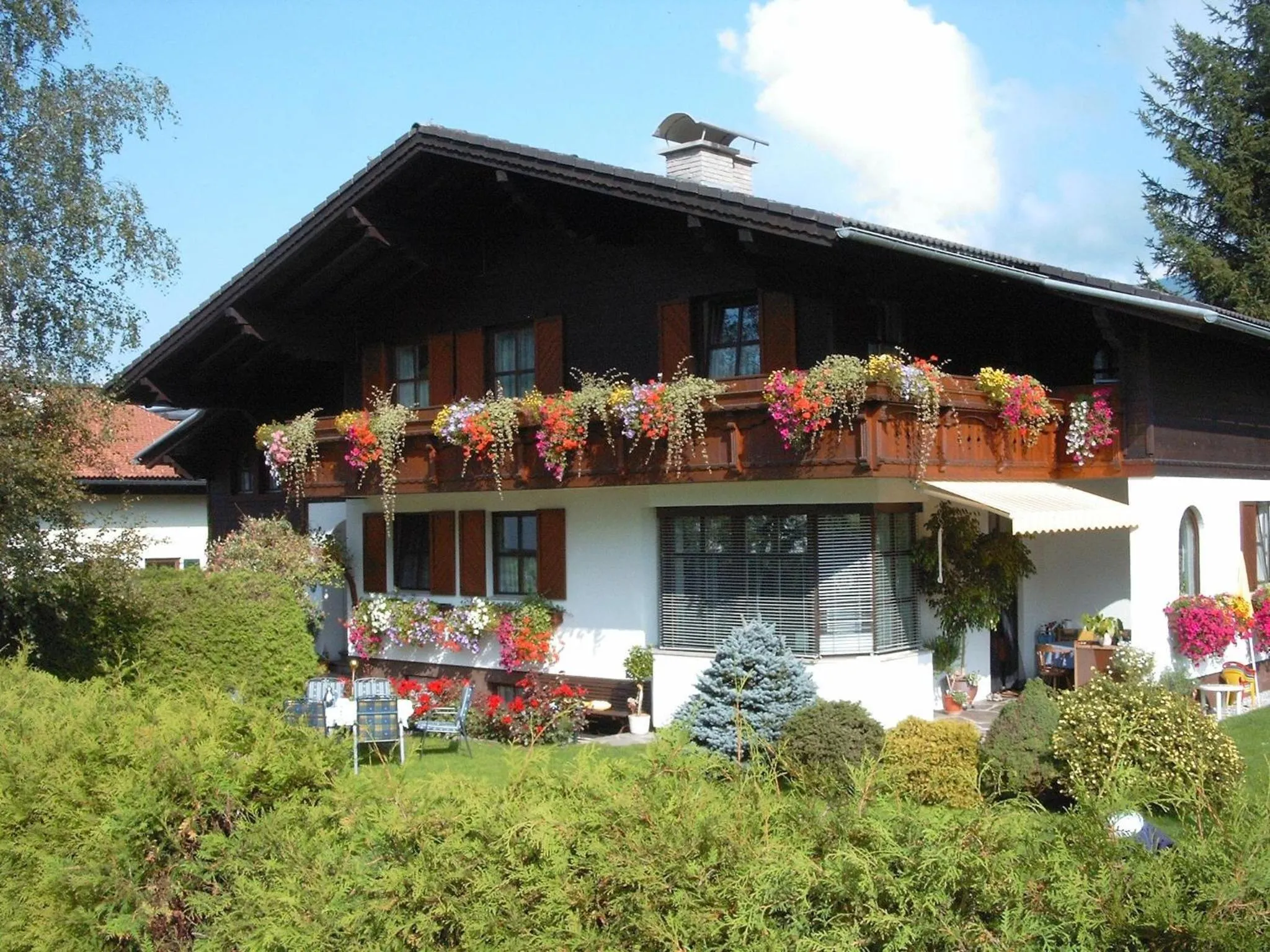 Property building in Landhaus Tripolt