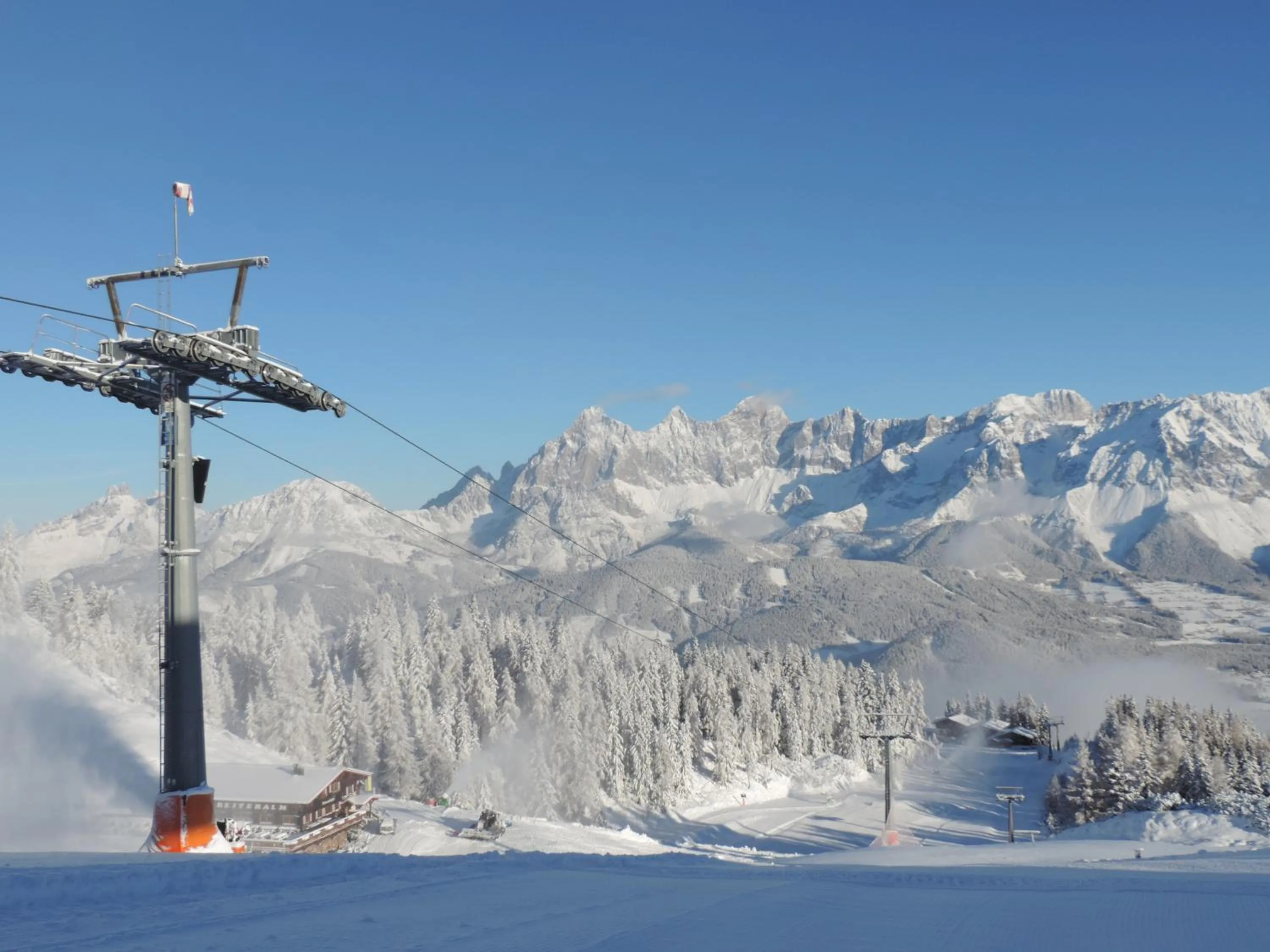 Skiing in Landhaus Tripolt