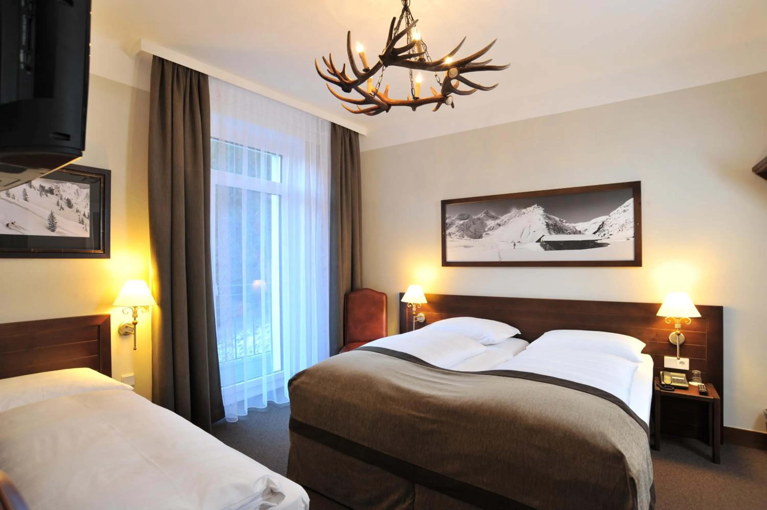 Photo of the whole room, Bed in Ski Lodge Reineke